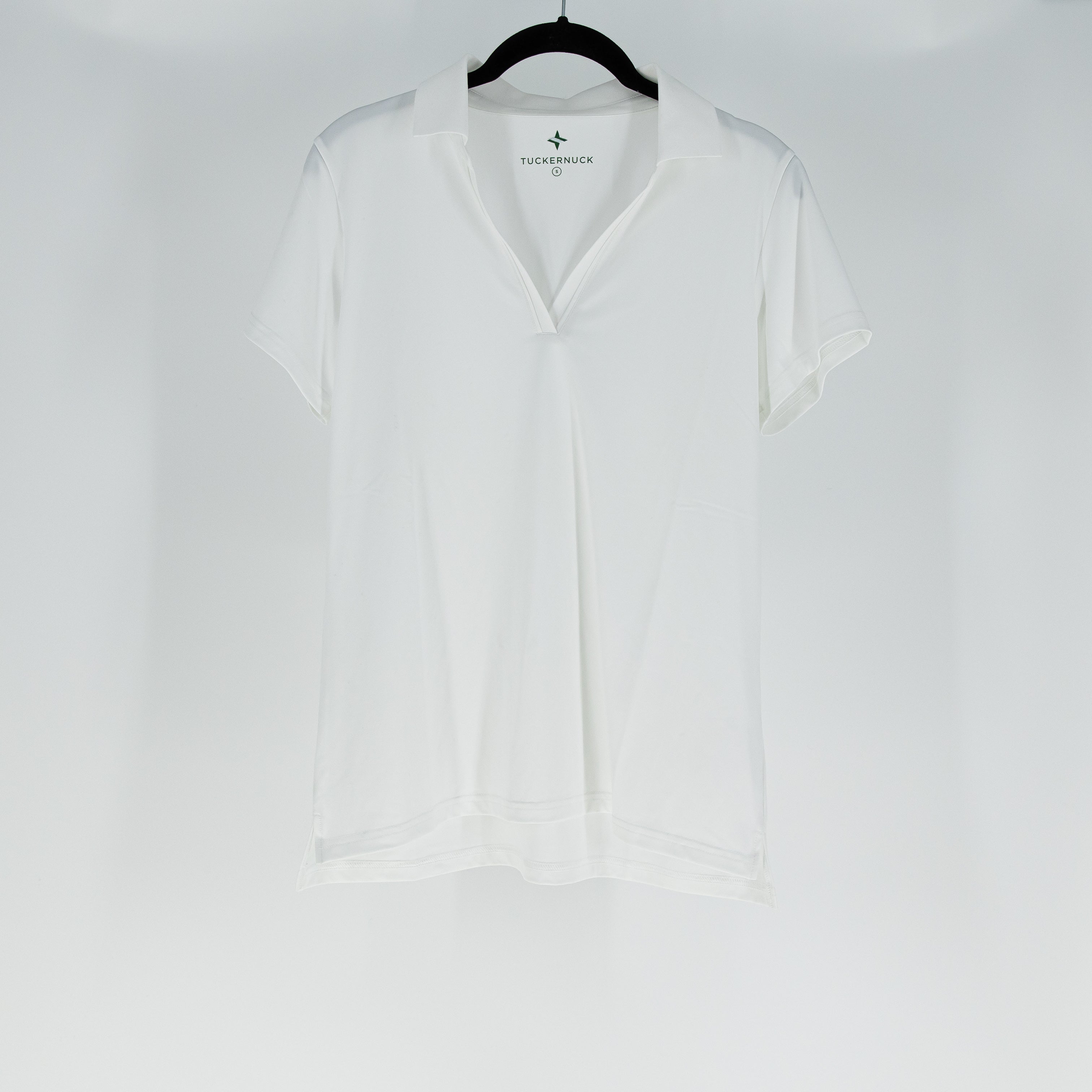Tuckernuck Women's Short Sleeve V Neck Sport Athletic Polo Shirt Top White Small