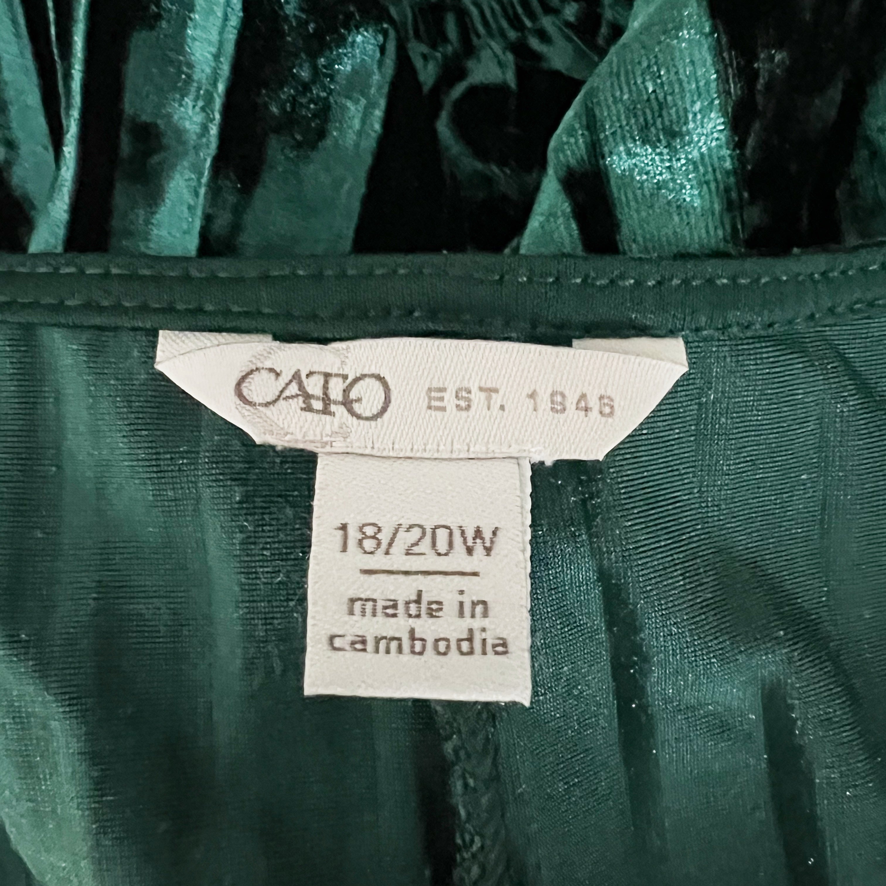 CATO Fahions Plus Size Crushed Velvet Velour Pleated Midi Dress Derby Green