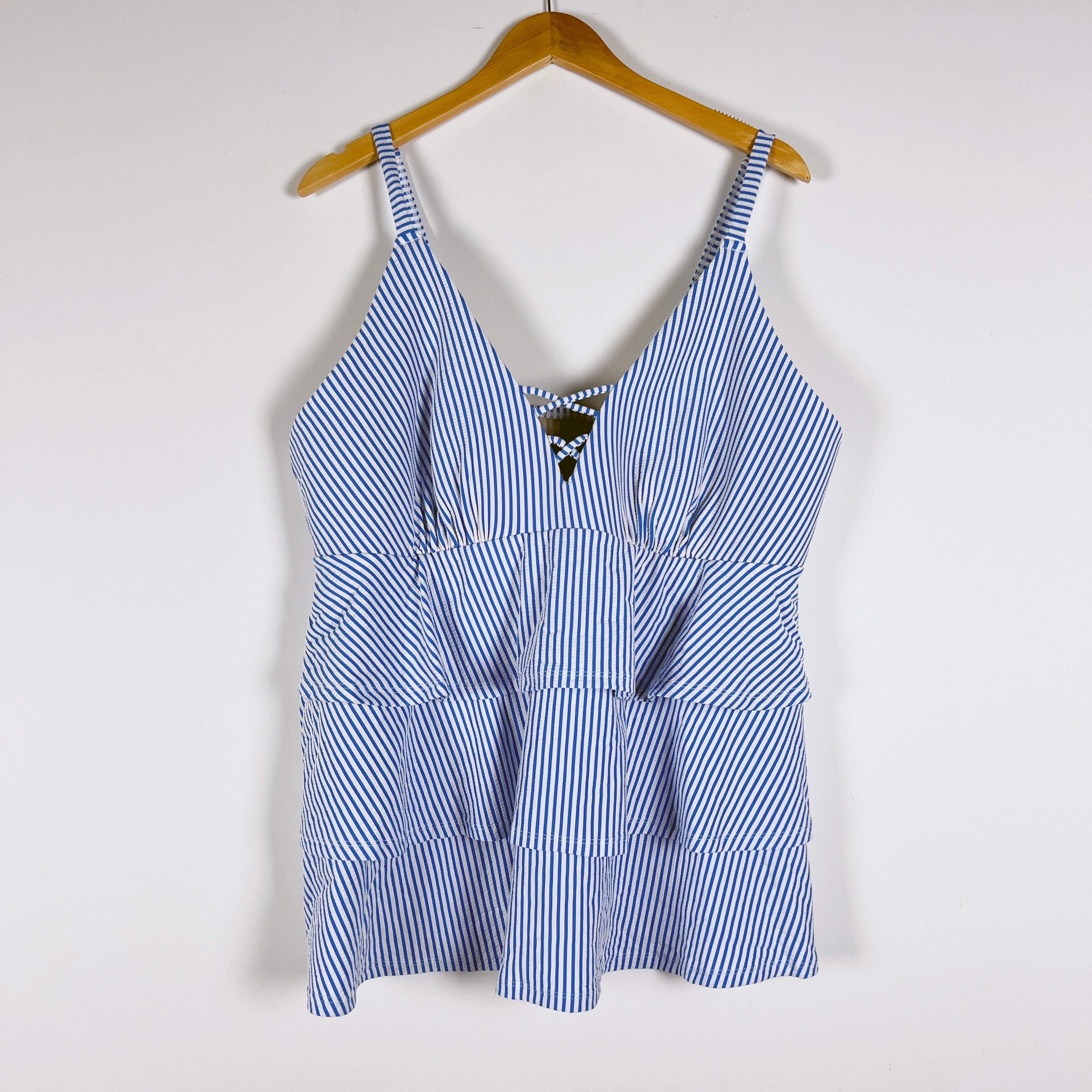 NEW Cacique Blue White Stripe Seersucker Ruffle Tankini Bathing Suit Swim Top 20