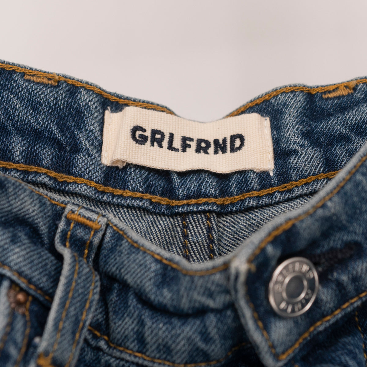 GRLFRND Noa EngineerCotton Barrel Leg MidRiseDenim Jeans Elysian Park Dr 25