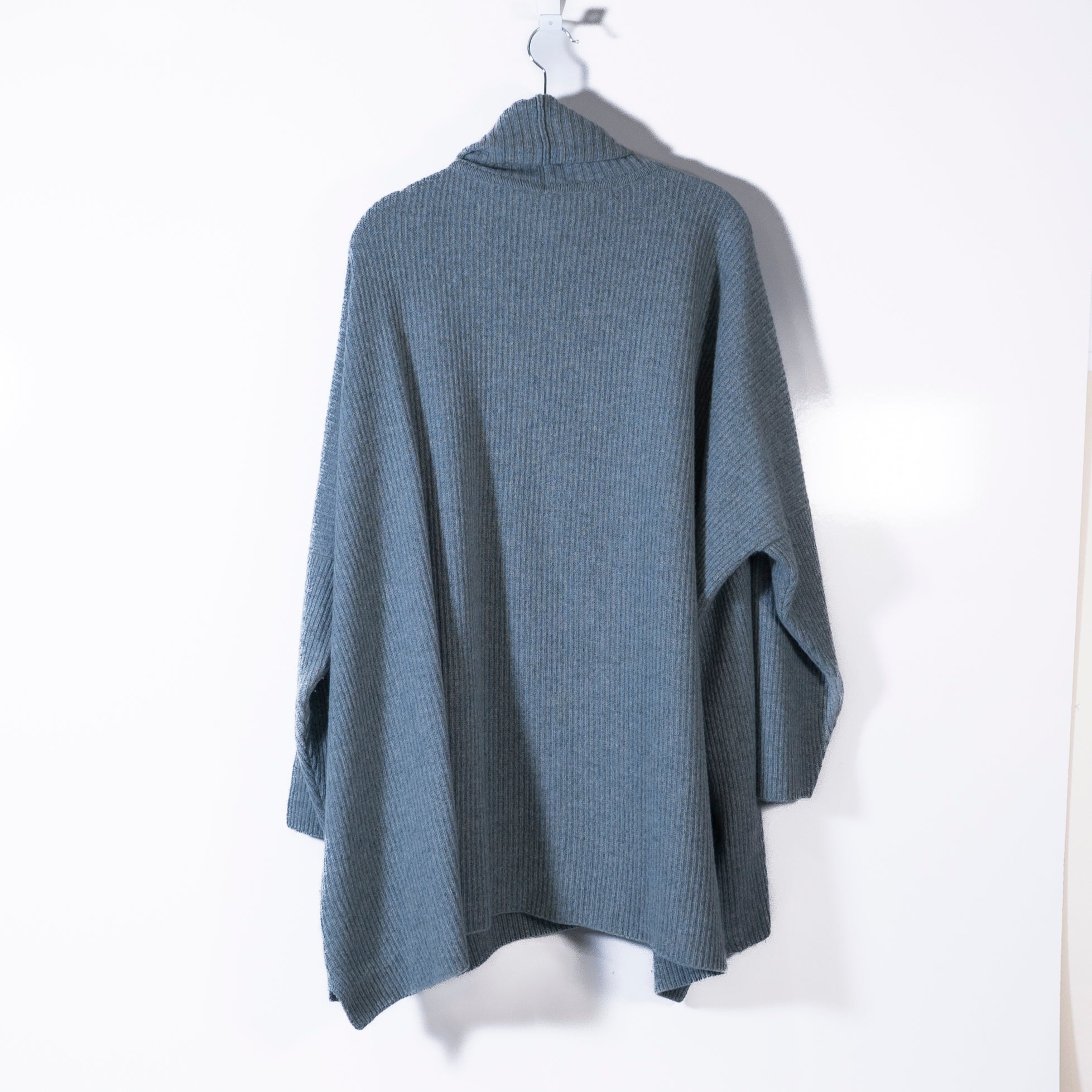 Eskandar 100% Cashmere Knit Stretch Turtleneck Boxy Fit Sweater Blue Gray Large