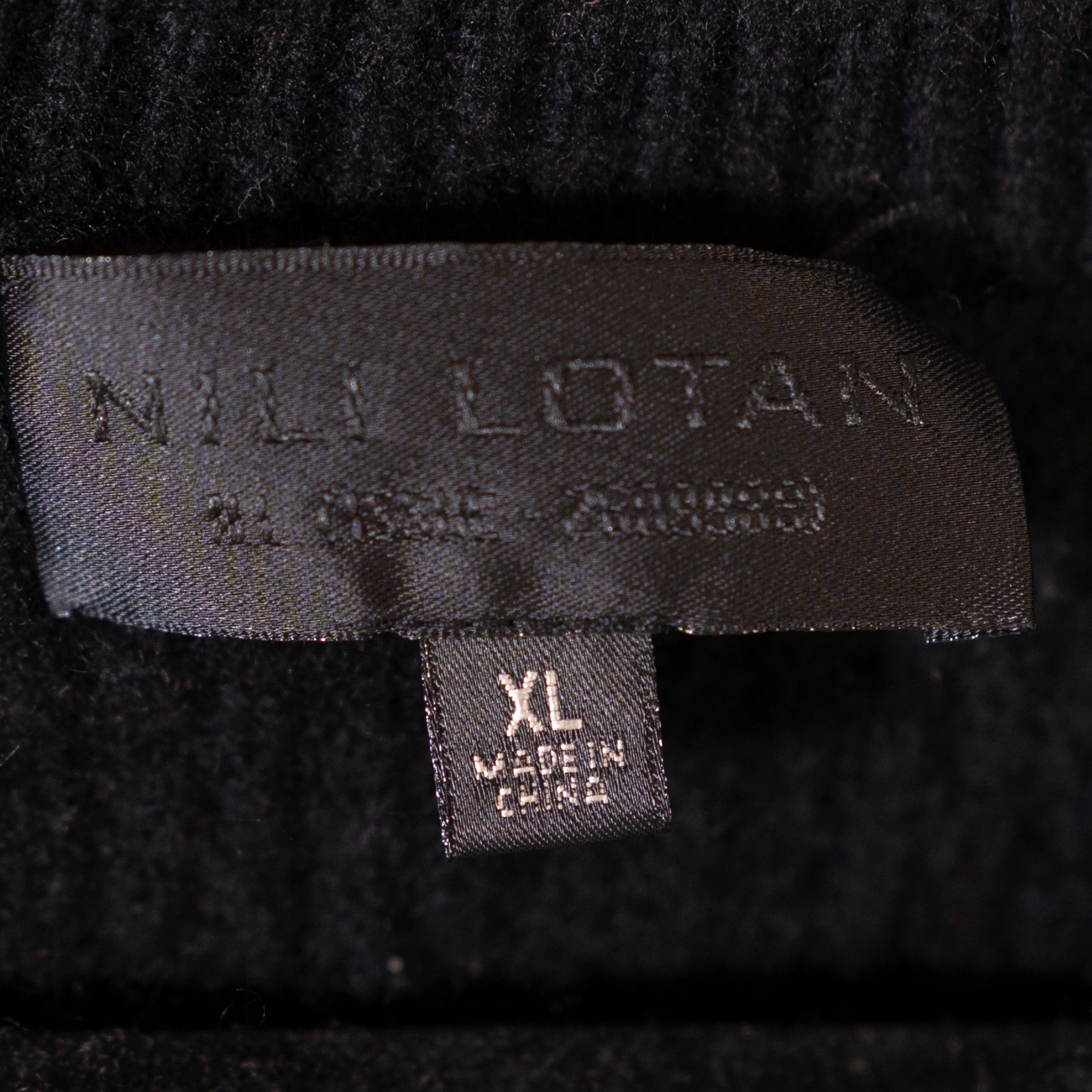 Nili Lotan Women's 100% Cashmere Knit Ribbed V Neck Pullover Sweater Black XL