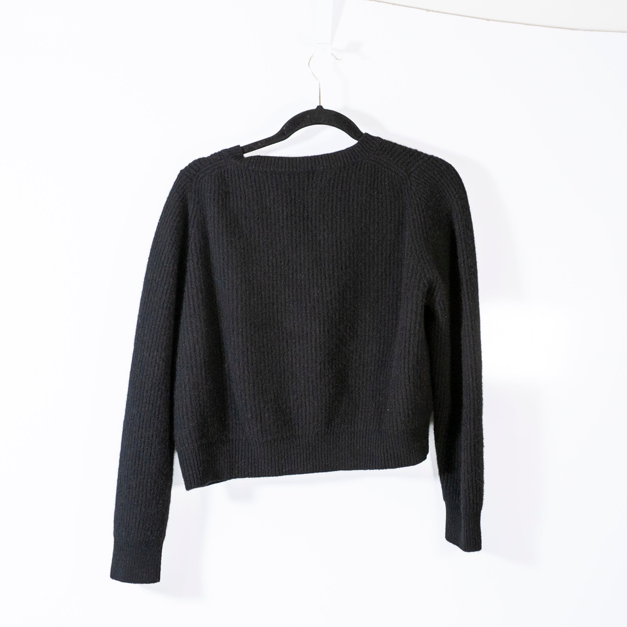 Nili Lotan Women's 100% Cashmere Knit Ribbed V Neck Pullover Sweater Black XL