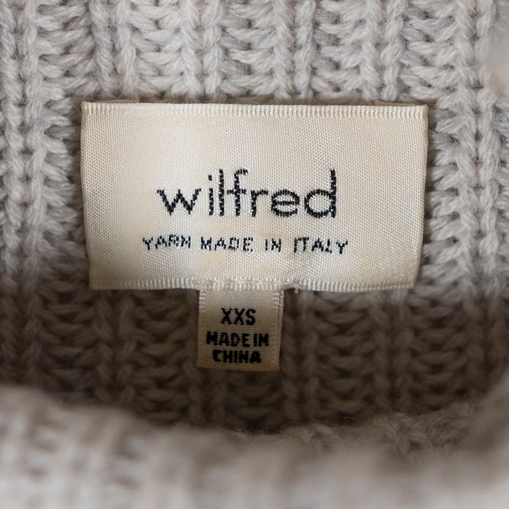 Wilfred Aritzia Montpellier Relaxed Merino Wool Knit Pullover Turtleneck Sweater
