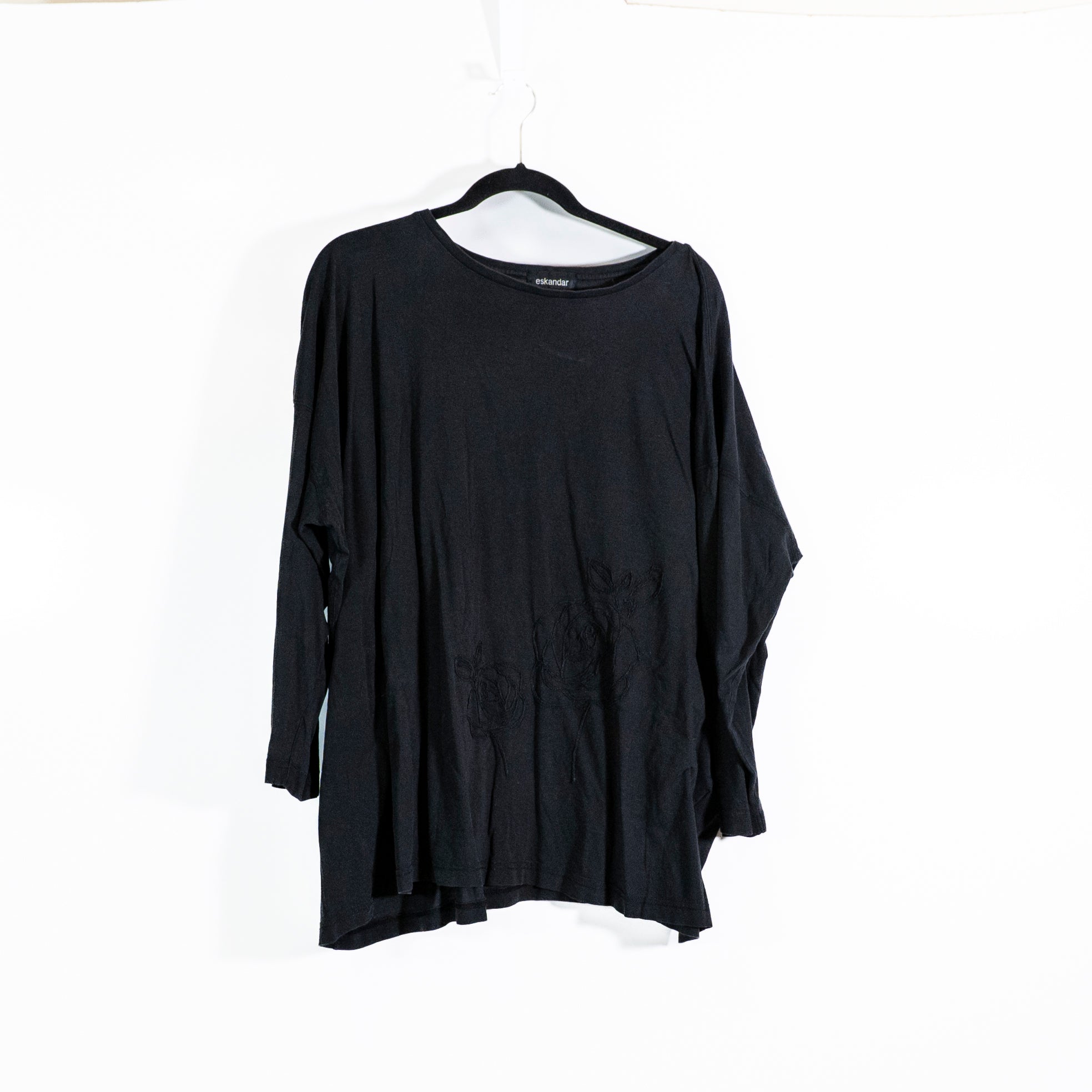 Eskandar Cotton Crew Neck Floral Flower Embroidered Long Sleeve Tee Shirt Black