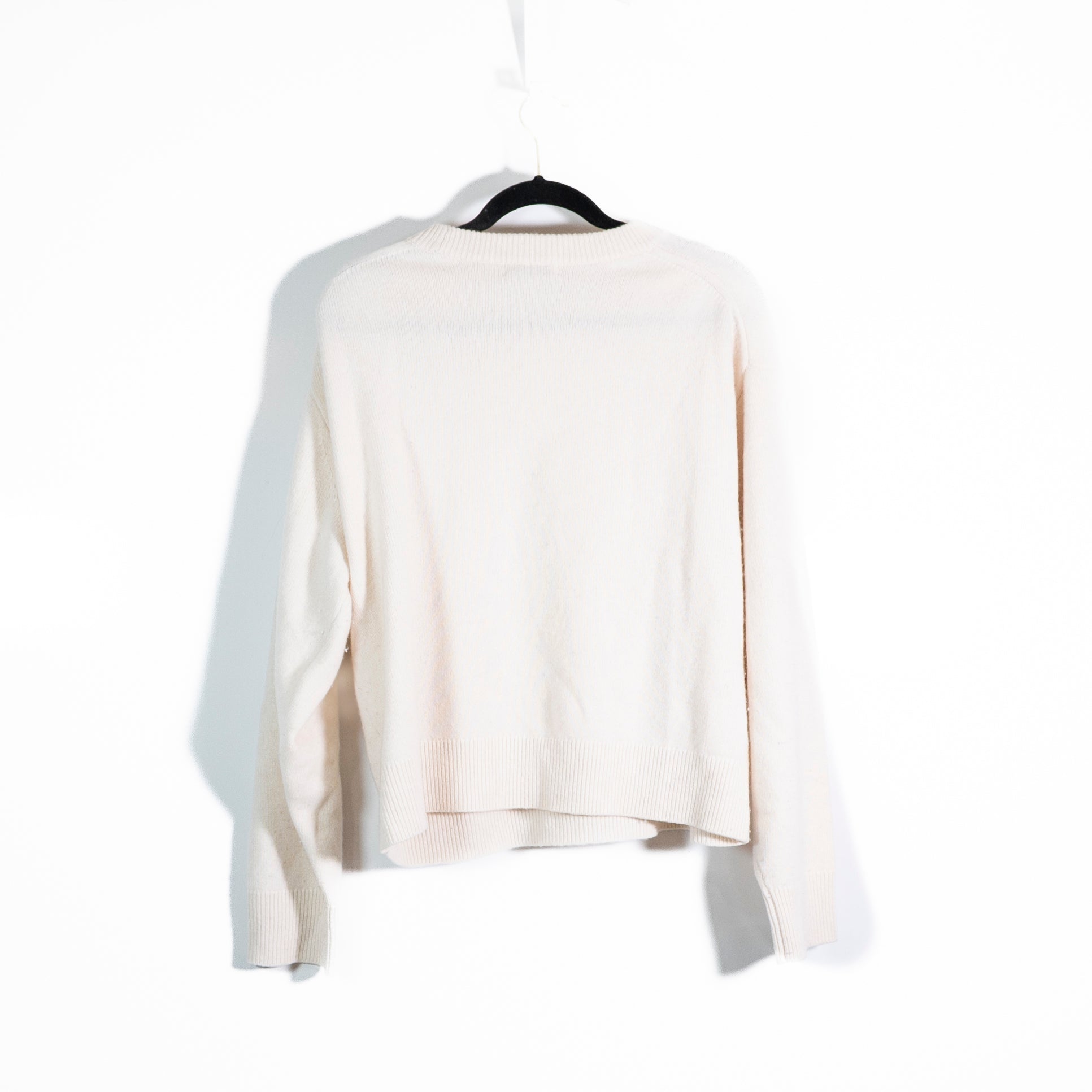 Aritzia Women's Essential Cashmere Relic Cree Neck Long Sleeve Pullover Sweater