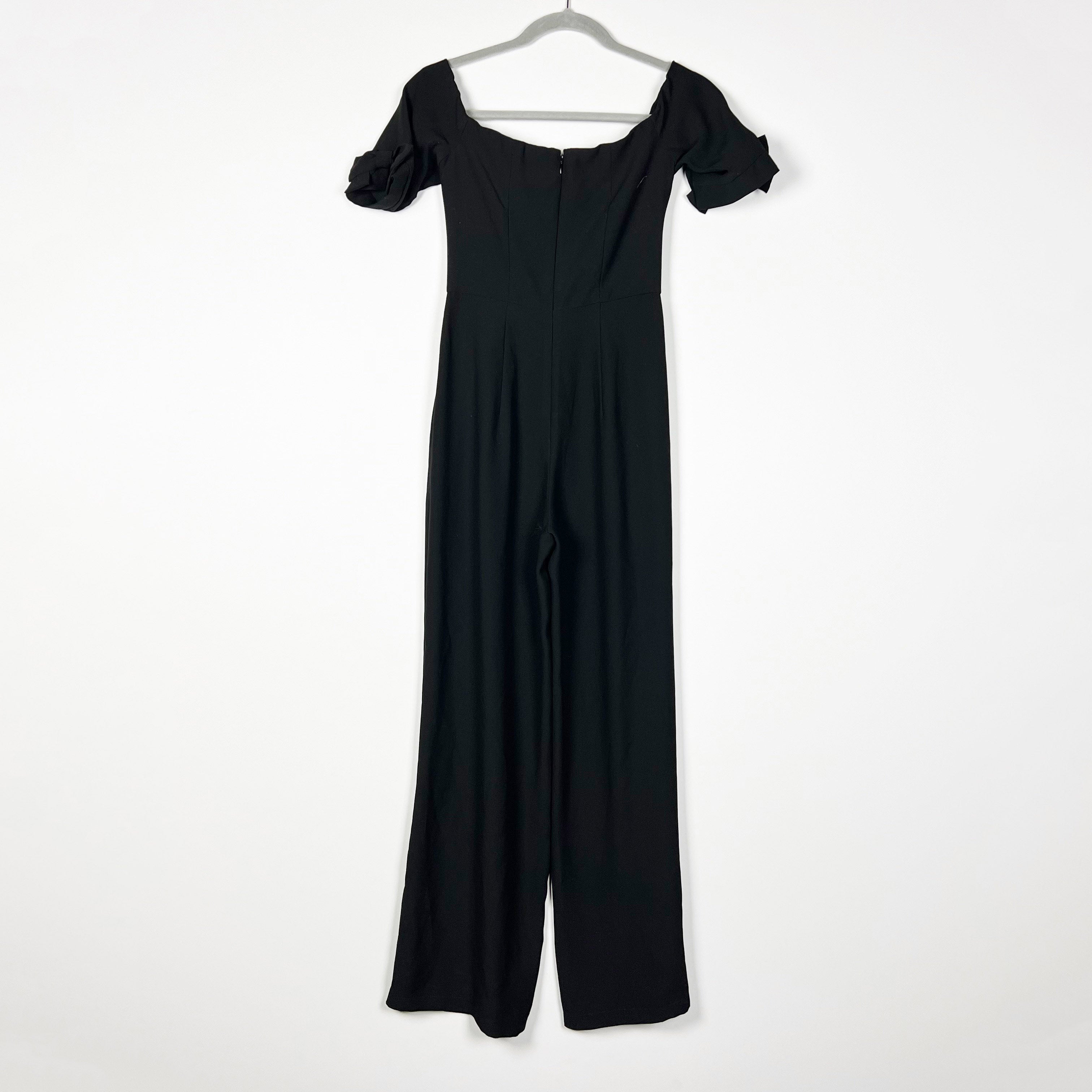 Gal Meets Glam Meredith Off the Shoulder Scalloped Edge Full Length Jumpsuit 00