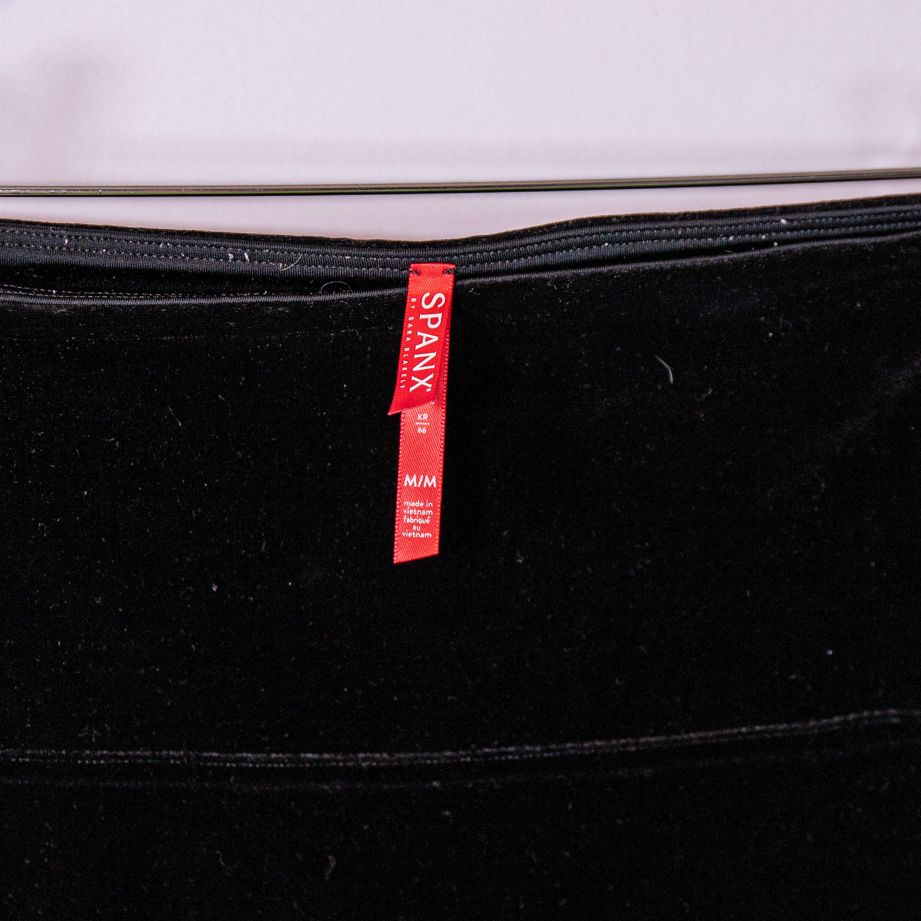 Spanx Velvet Velour High Rise Slimming Ankle Length Leggings Solid Black M