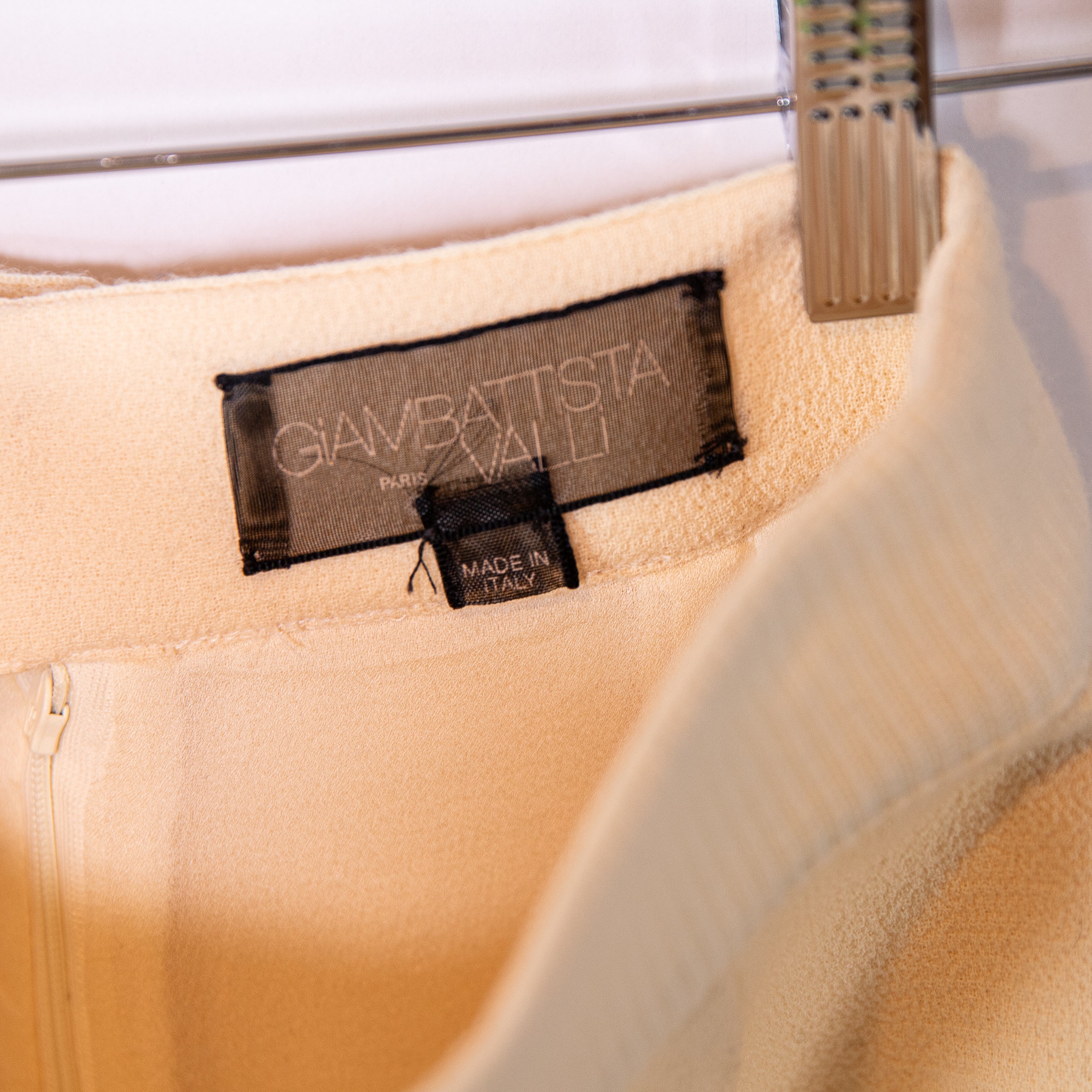 Giambattista Valli Made In Italy Wool Crepe Textured Straight Pencil Skirt Ivory