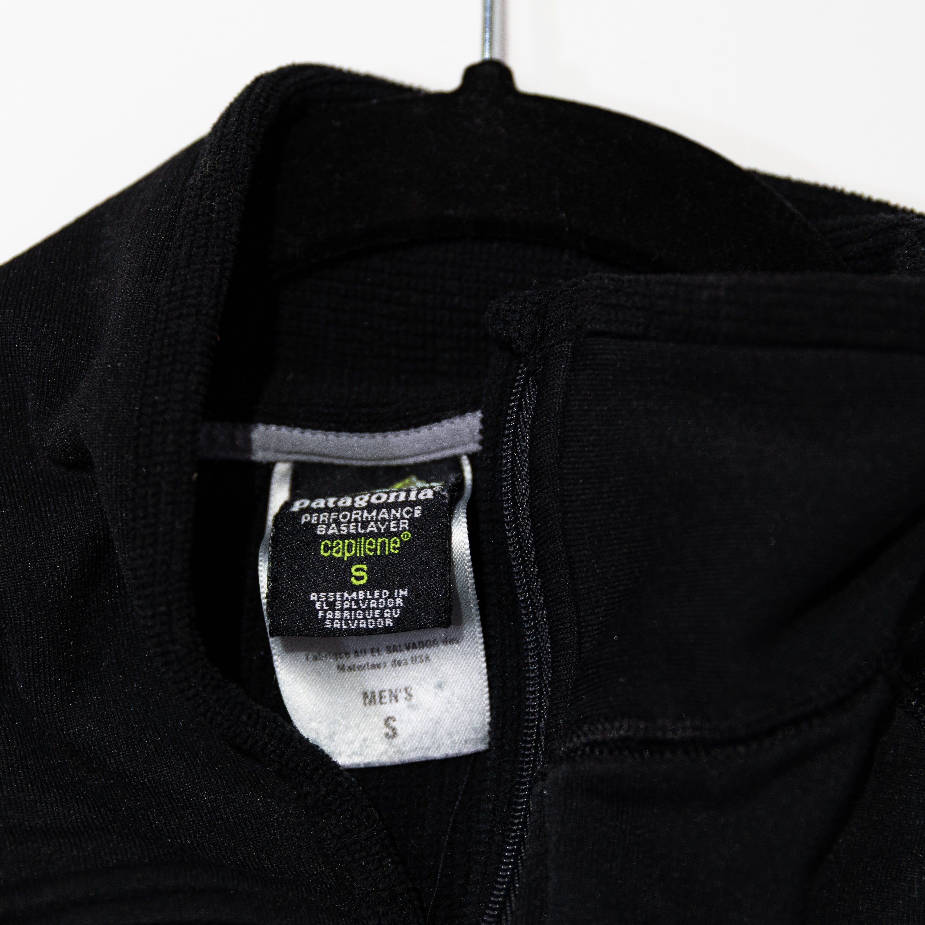 Patagonia Men's Quarter Zip Turtleneck Pullover Long Sleeve Base Layer Sweater