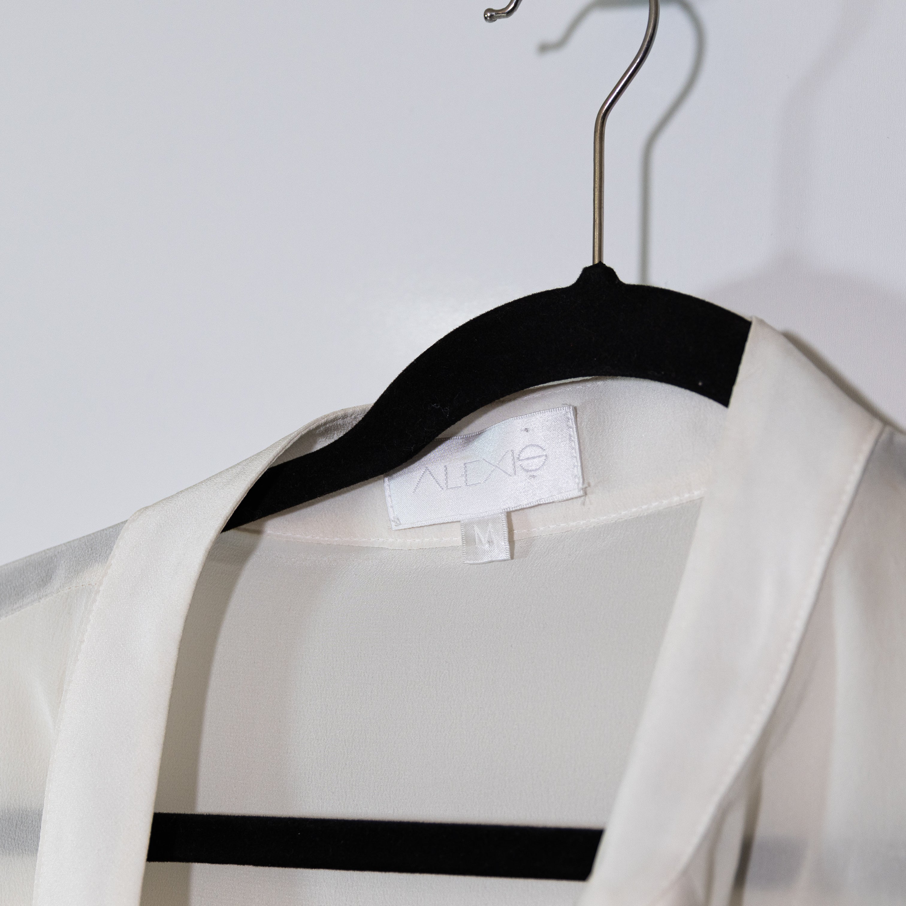 Alexis Silk Chiffon V Neck Tie Neck Long Sleeve Blouse Shirt Top White Medium