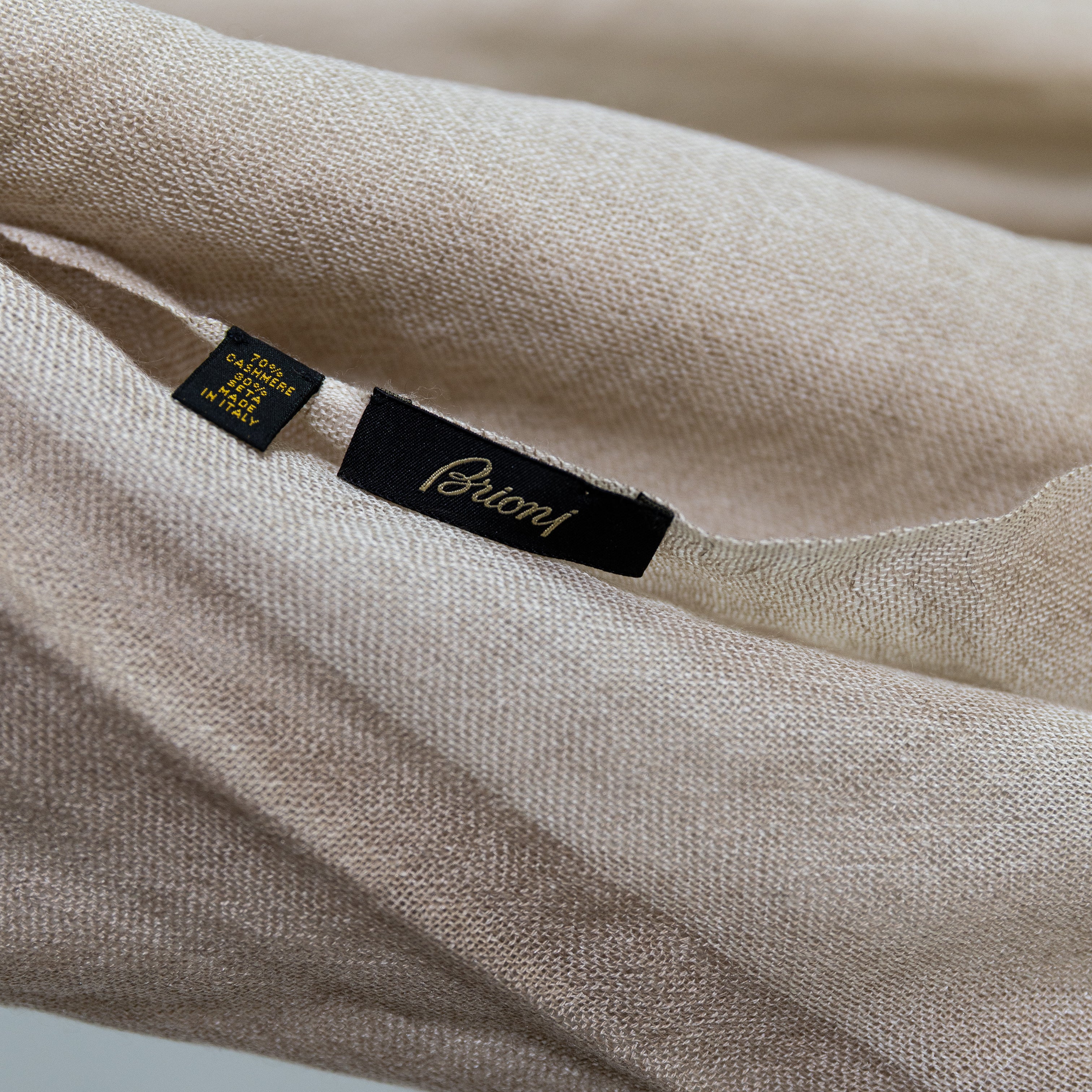 Brioni Made In Italy Cashmere Silk Knit Fringe Oversized Scarf Wrap Shawl Beige