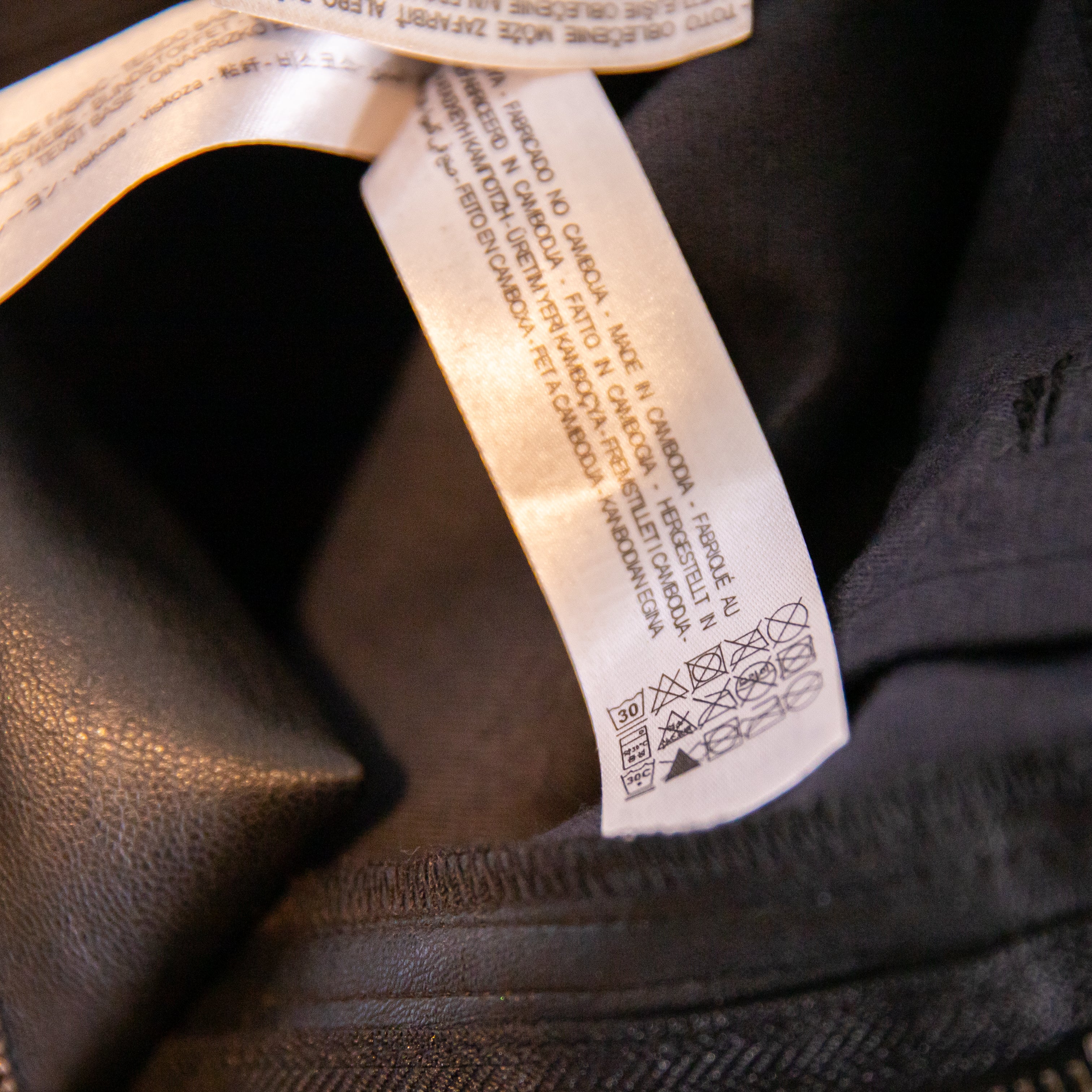 Zara Women's Faux Vegan Leather Barrel Leg Mid Rise Ankle Jogger Pants Black 2