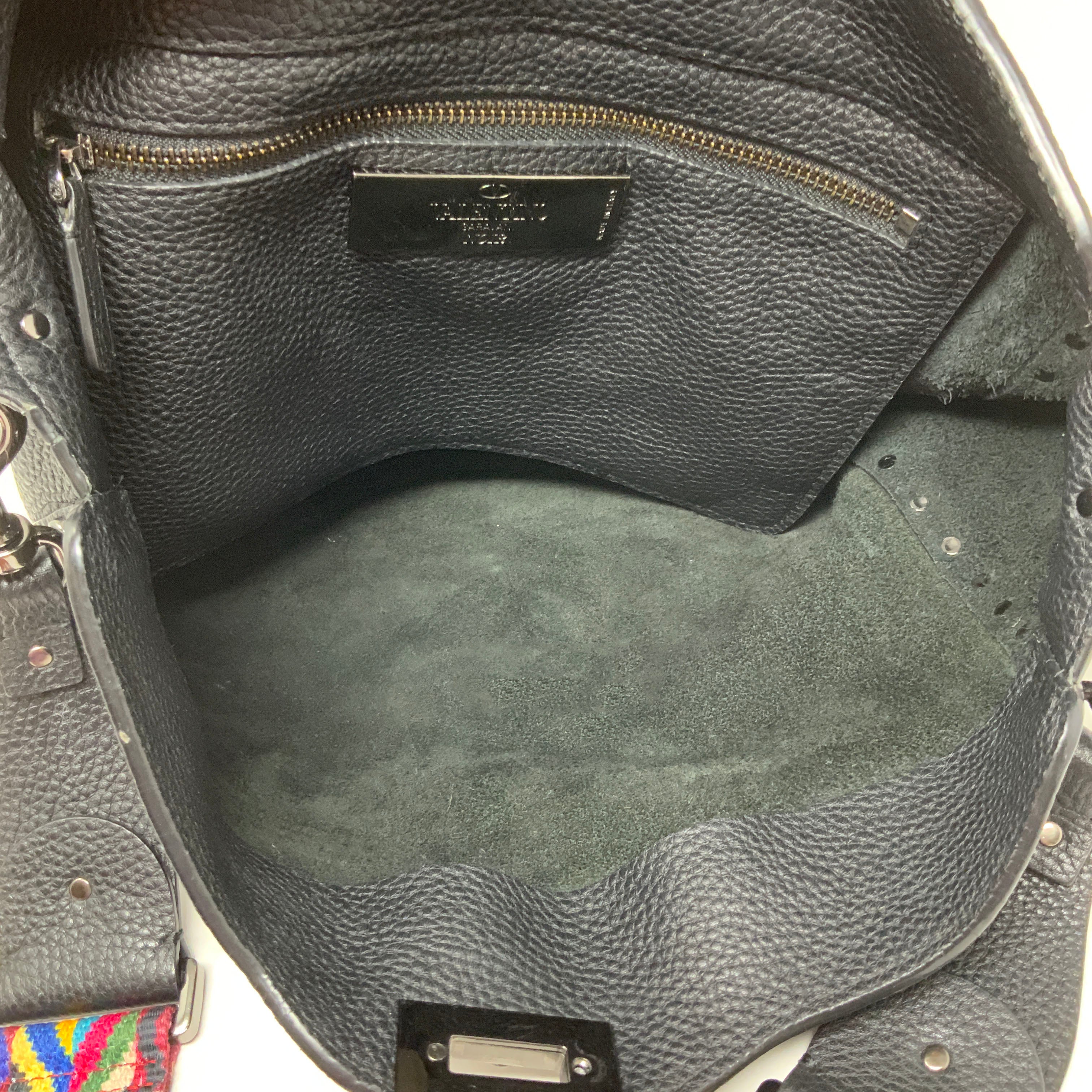 Valentino Garavani Rockstud Large Flip Lock Pebbled Leather Hobo Bag Purse Tote