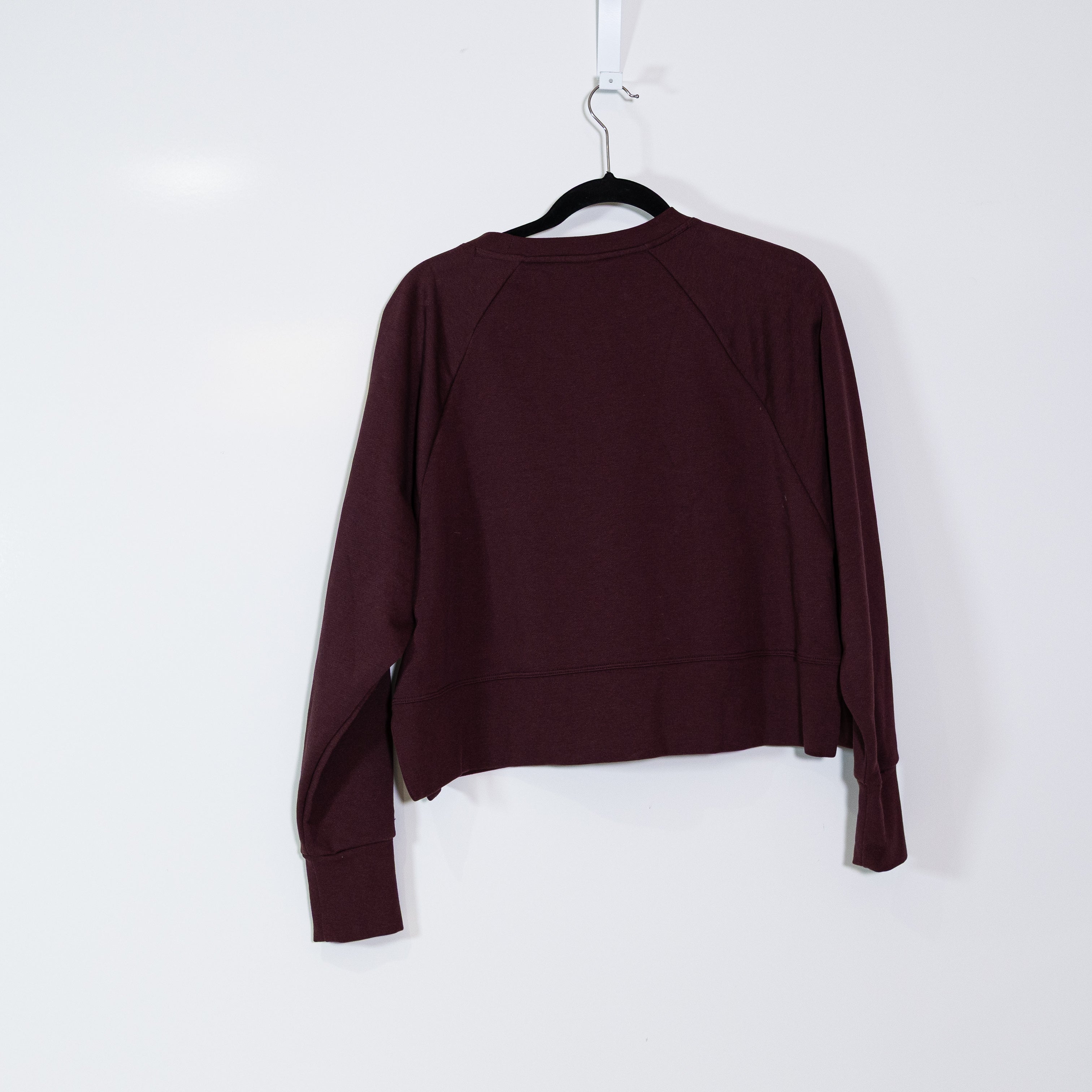 Nike Women's Versa Cotton Blend Logo Embossed Crew Neck Pullover Sweater Small
