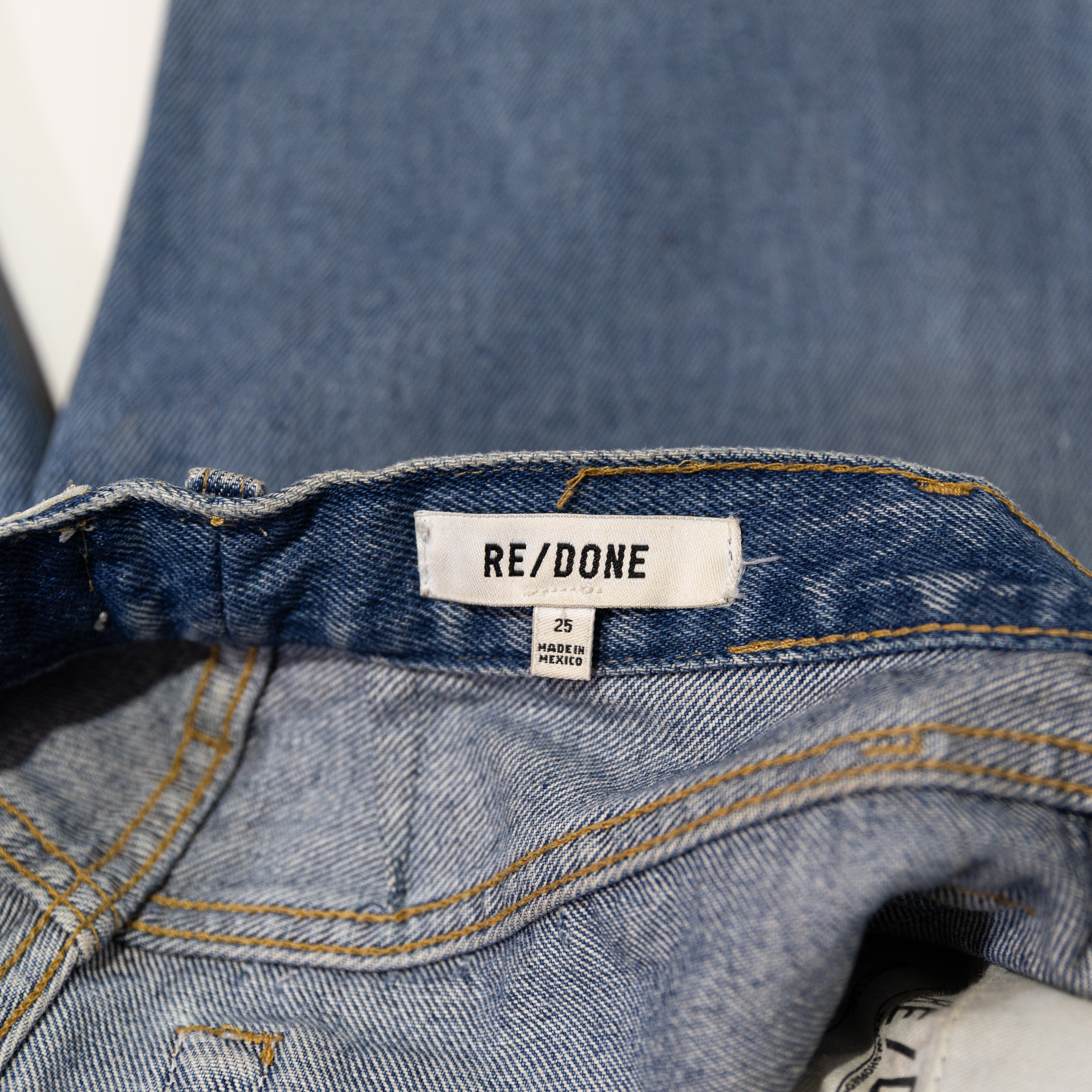 Re/Done 90S High Rise Loose Fit Straight Leg Distressed Cotton Denim Jean 25