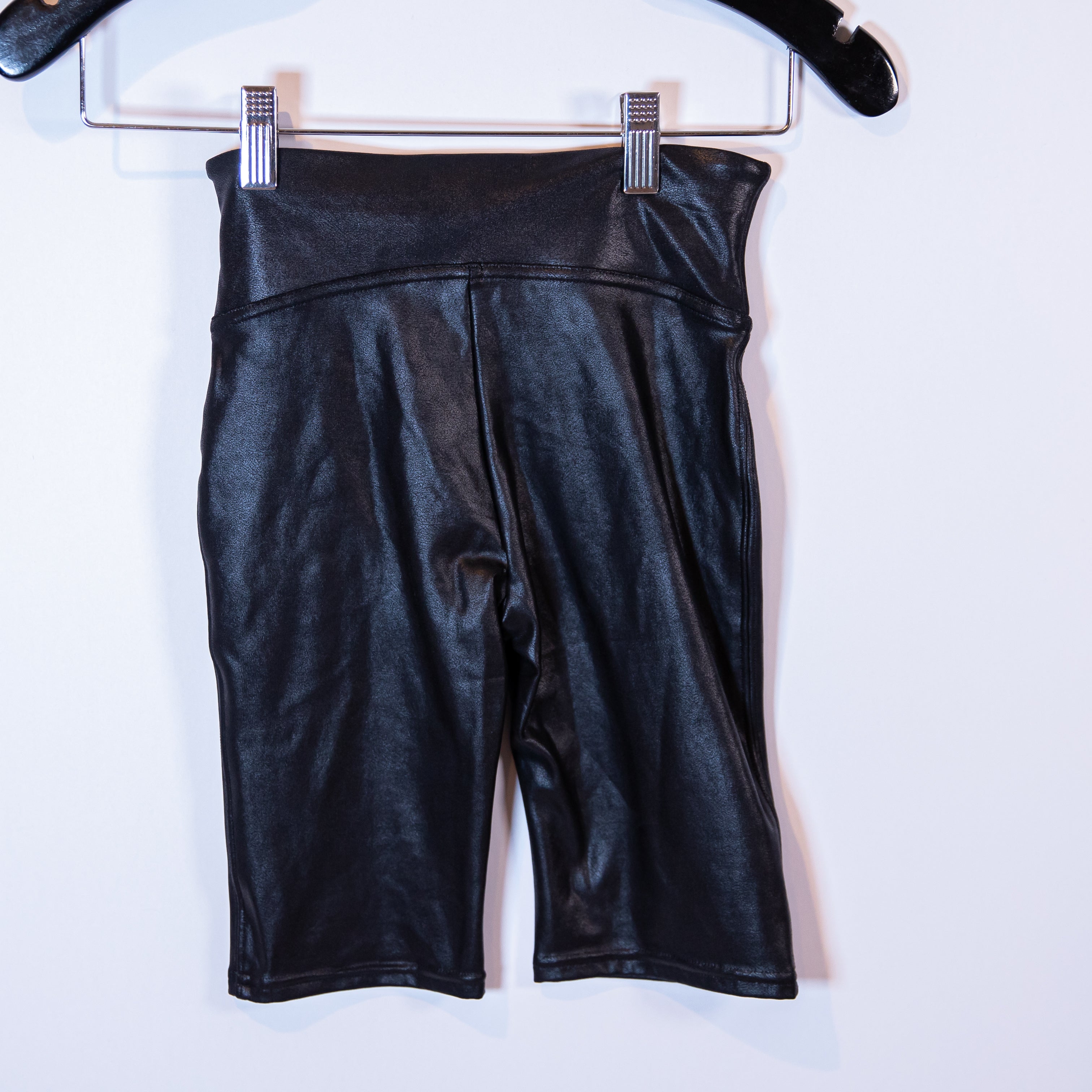 Spanx Faux Vegan Leather Shine High Rise Pull On Bike Shorts Black XS