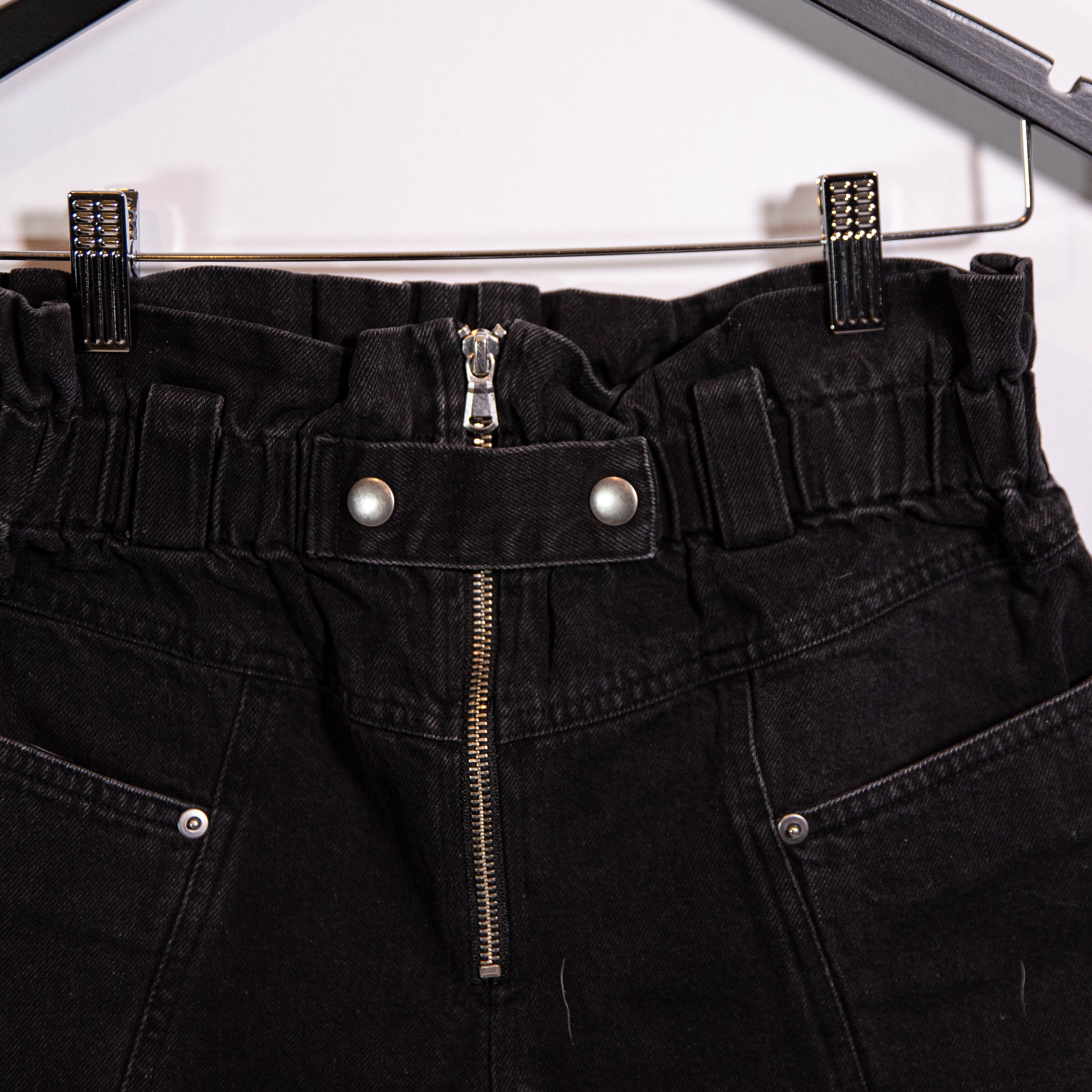 SEA NEW YORK Phillipa Cotton Denim Smock Stretch Ruffle Zipper Front Jean Shorts