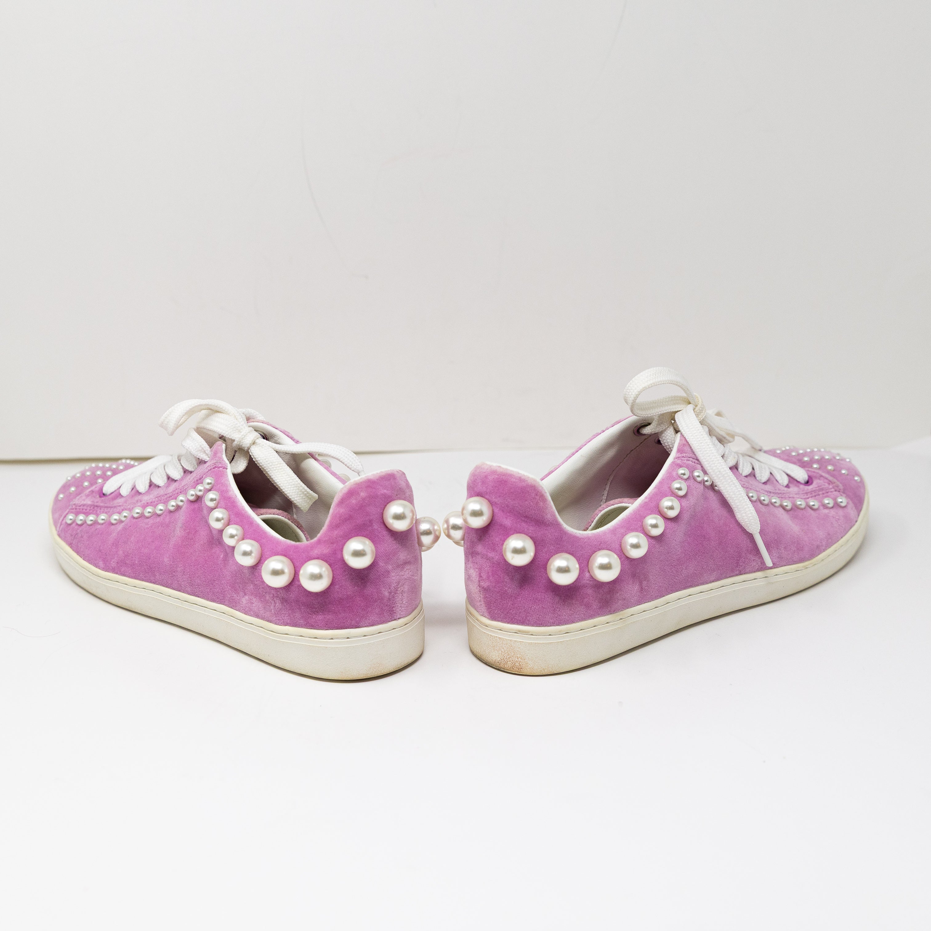 Stuart Weitzman Goldie Velvet Velour Faux Pearl Beaded Embellished Sneakers Pink