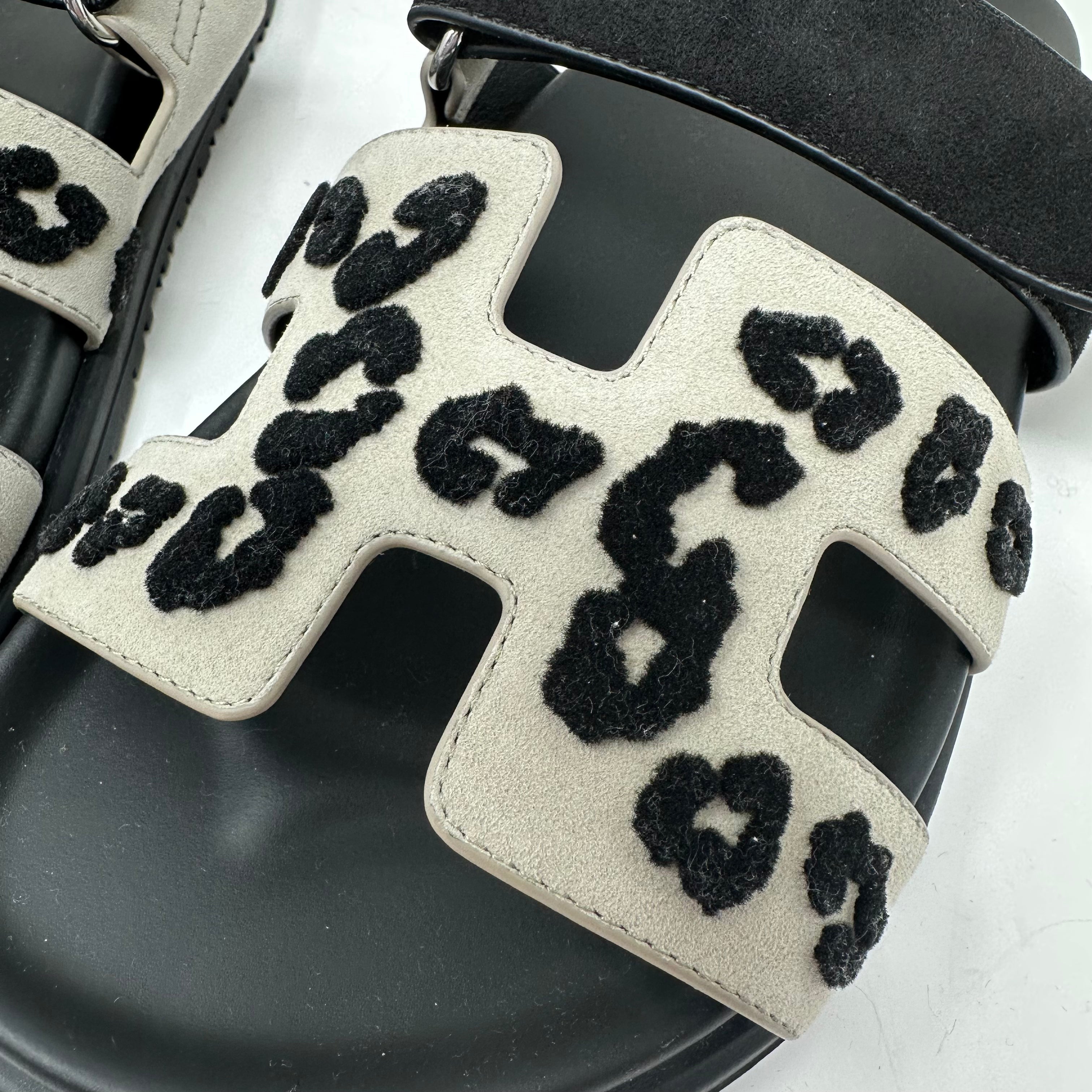 NEW Hermes Chypre Genuine Leather Suede Beige Esquisse Black Sandals Shoes 37