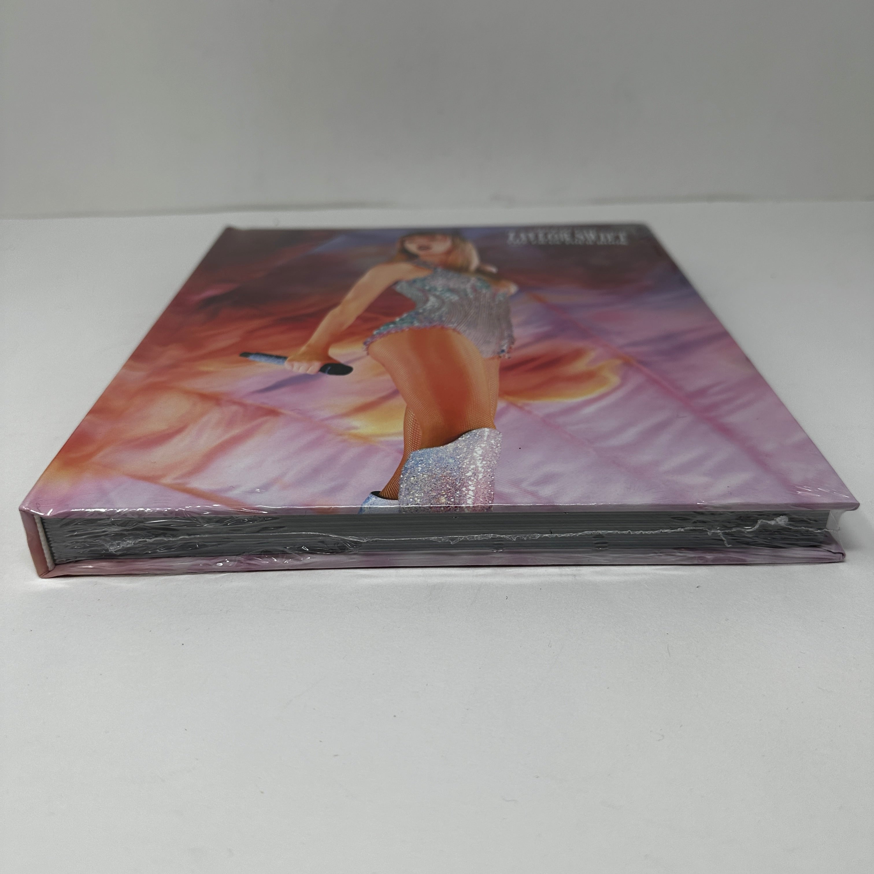 NEW Official Taylor Swift The Eras Tour Book Collectible Look Book SHIP SAME DAY