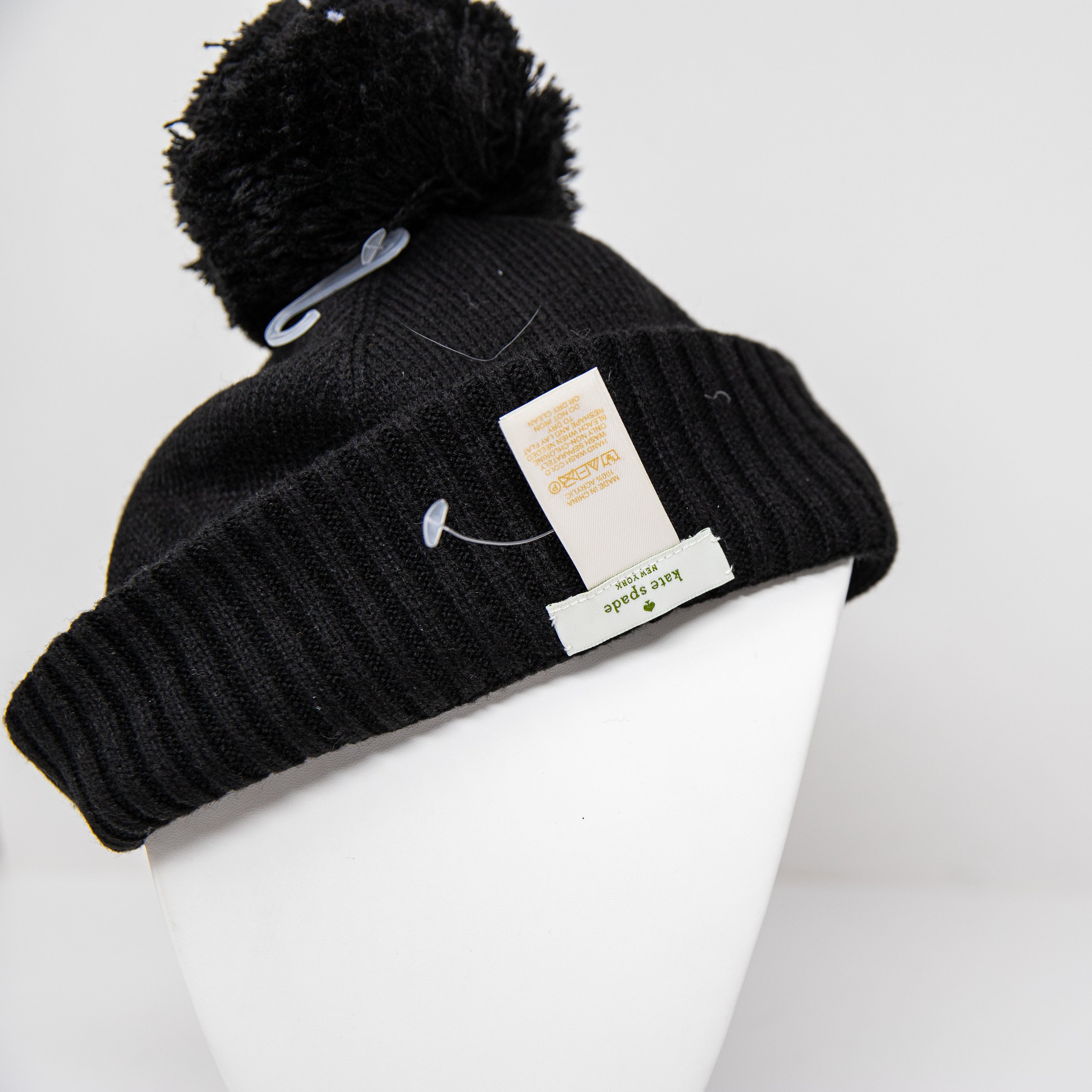NEW Kate Spade Have A Nice Day Graphic Print Beanie Pom Pom Hat Black White