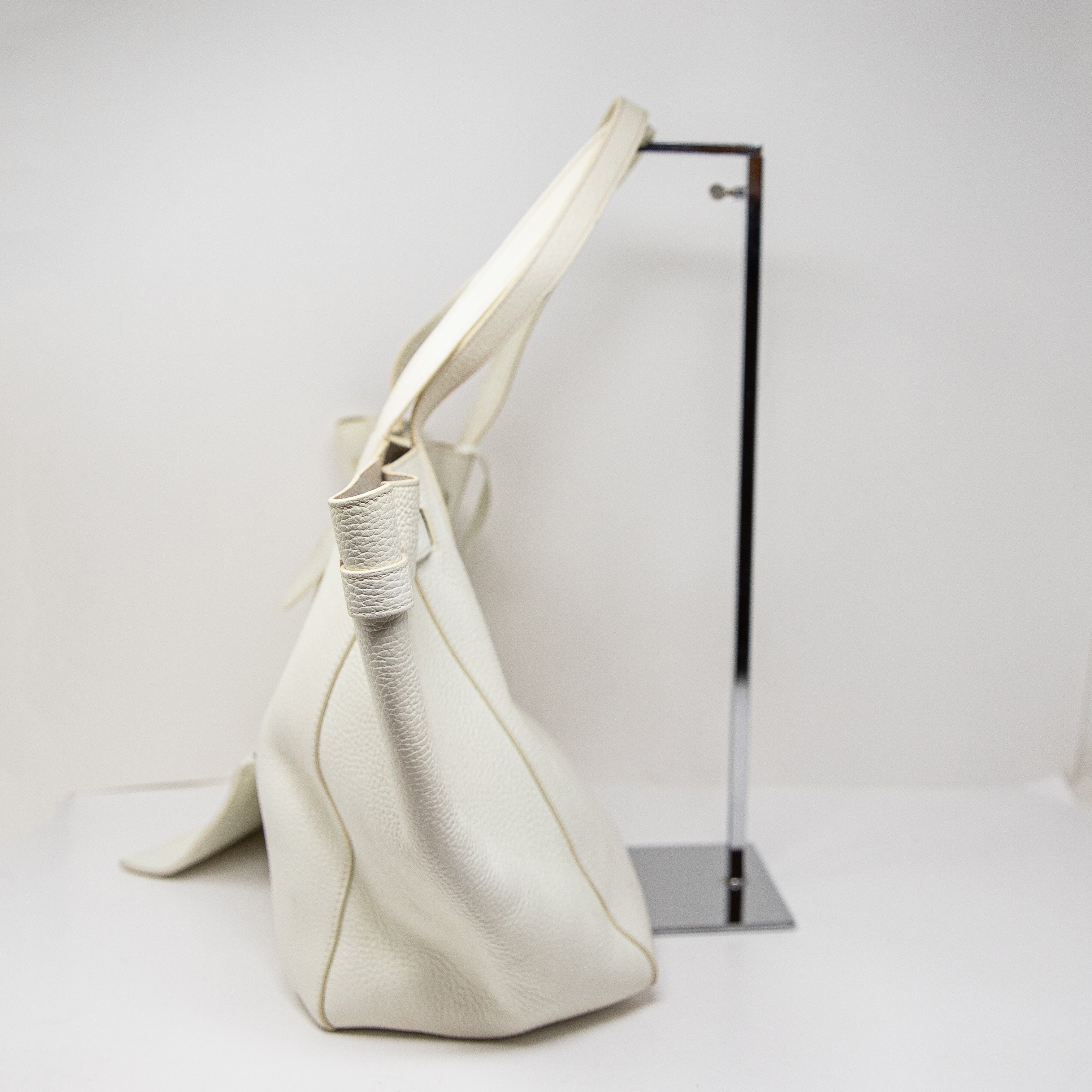 Alice + Olivia Georgina Genuine Leather Bucket Adjustable Shoulder Tote Bag