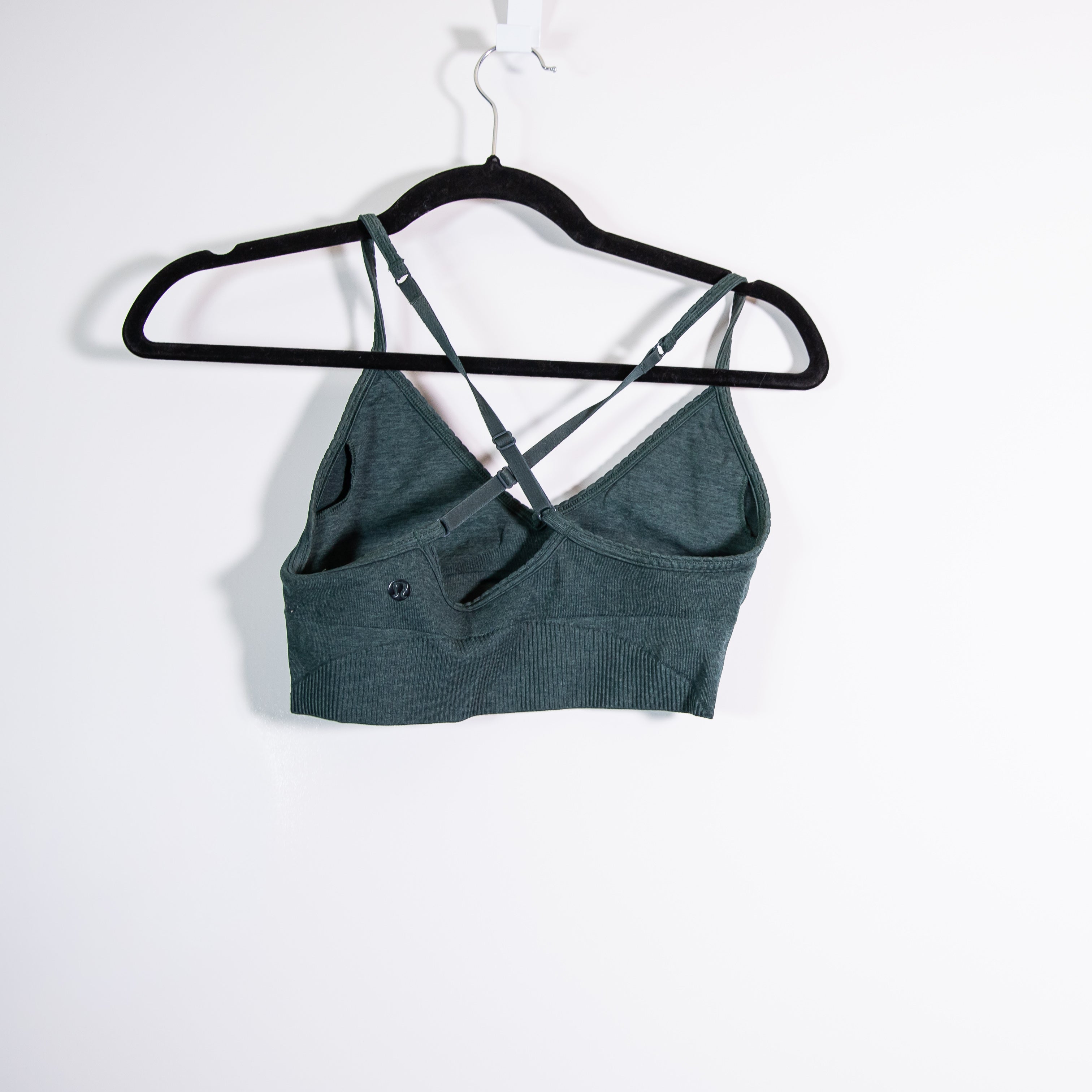 Lululemon Women's Ebb To Street Athletic Work Out Sports Bra Green Small