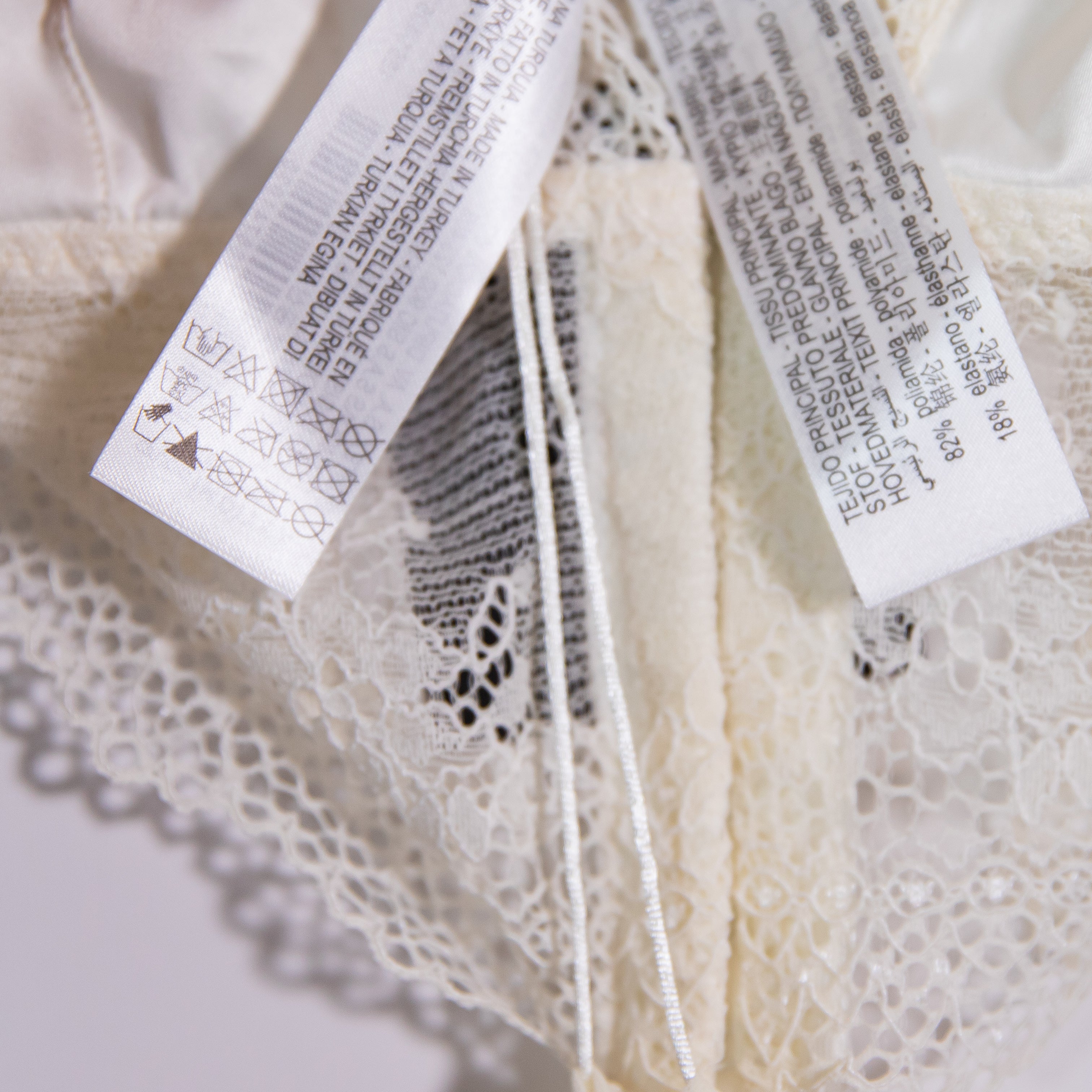 NEW Zara Lingerie Allover Delicate Lace Mesh Triangle Lounge Bra Ivory Medium