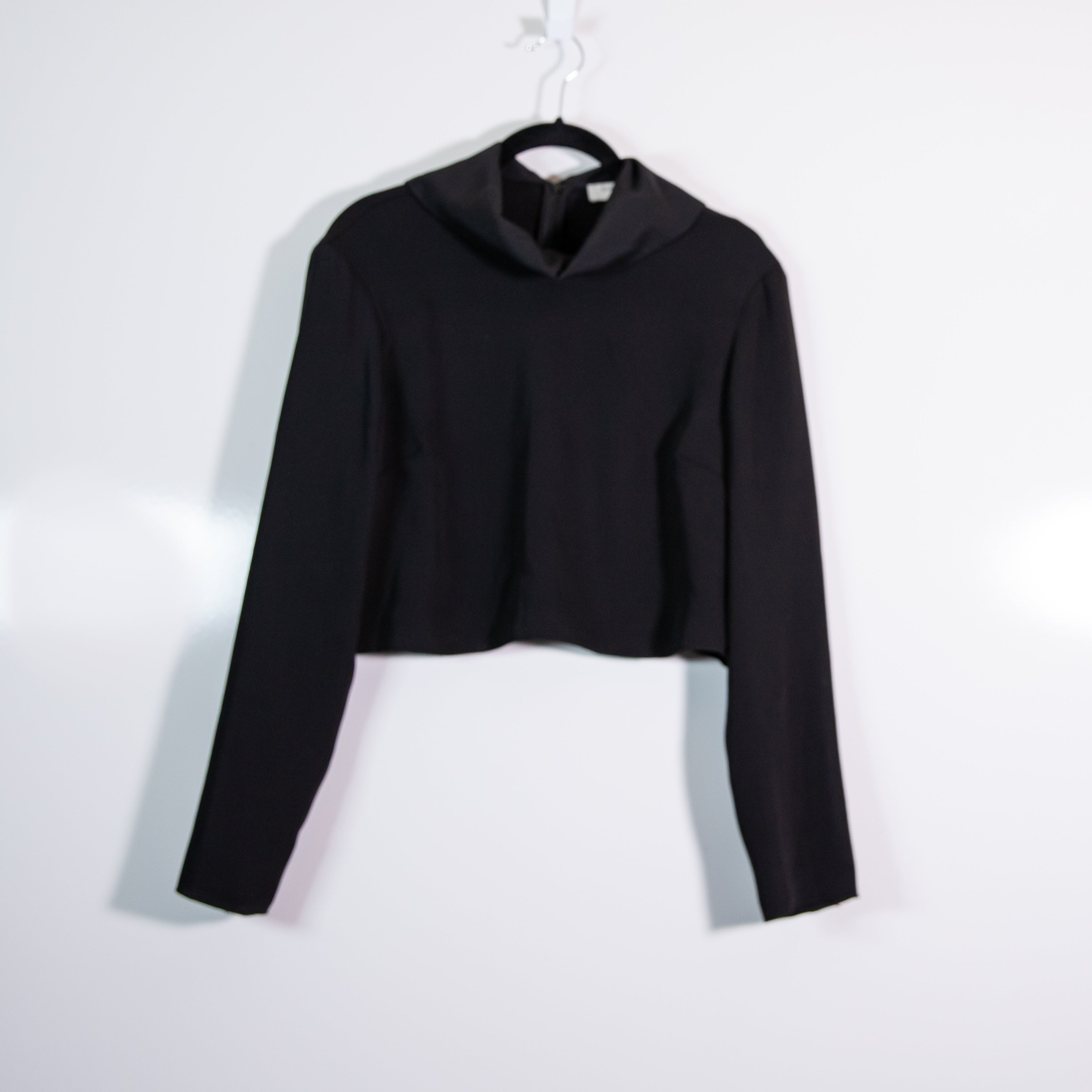 Babaton Aritzia Turtleneck Cropped Boxy Cut Long Sleeve Blouse Shirt Top Black S