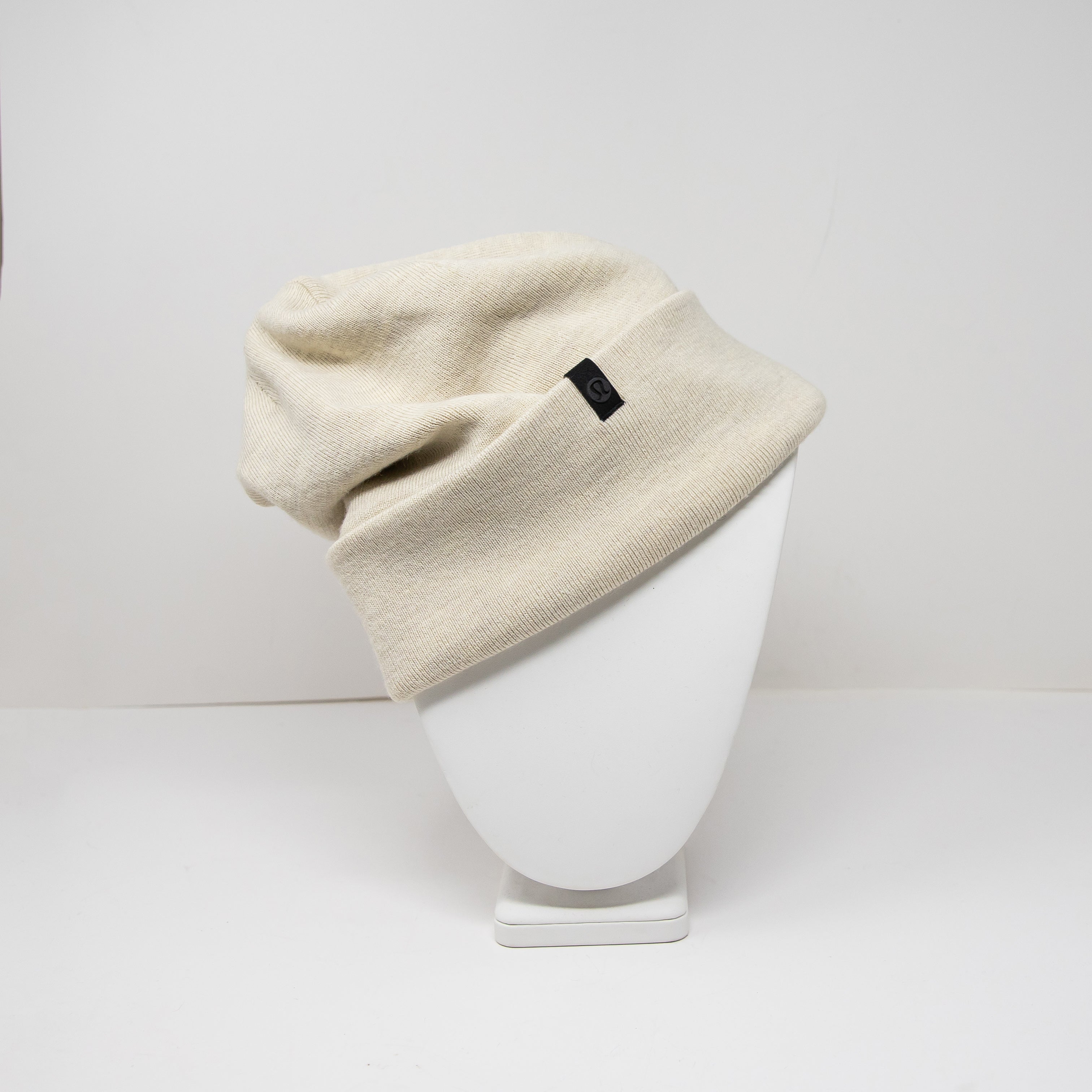 Lululemon Chill Fighter Wool Blend Knit Stretch Beanie Hat White L/XL