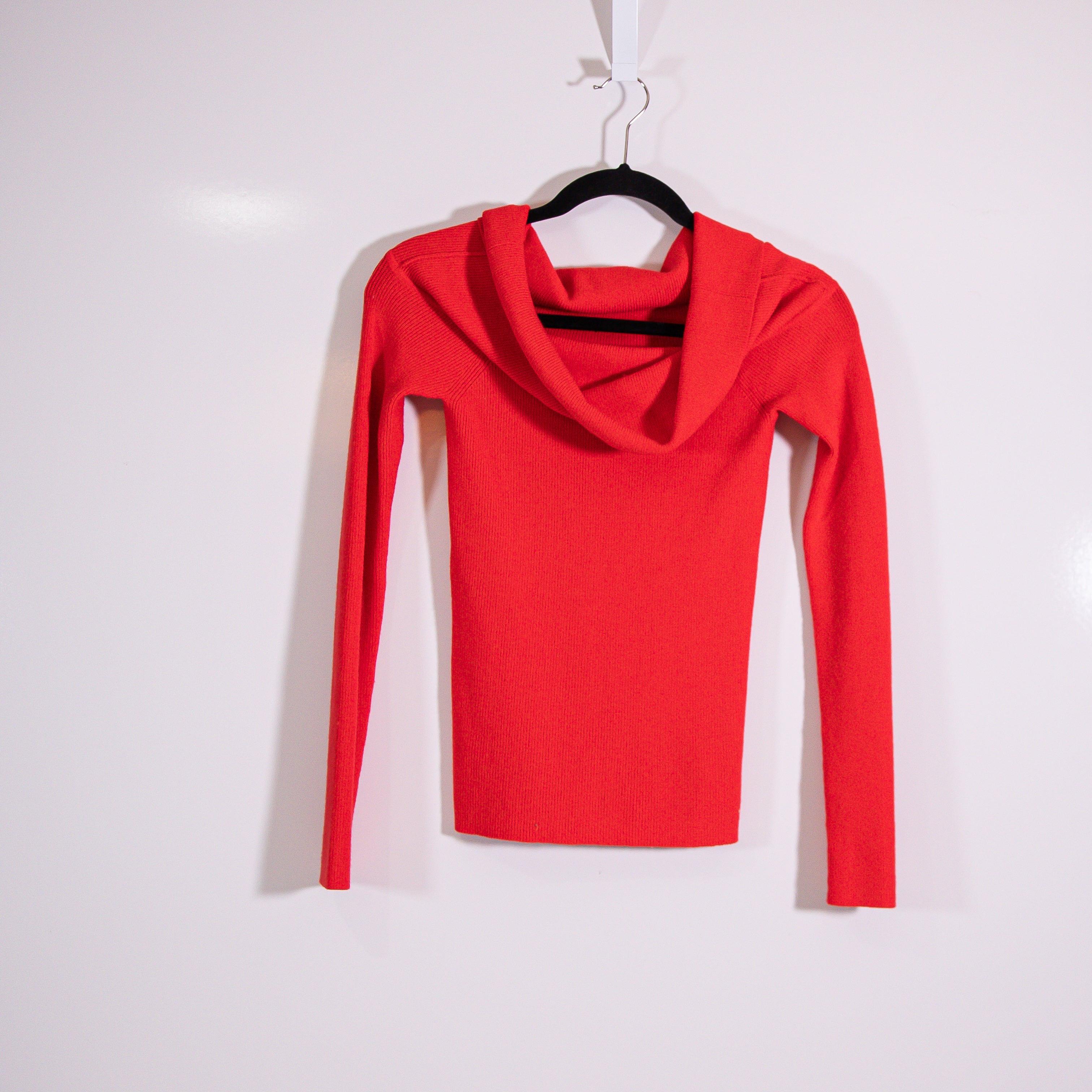 Wilfred Aritzia Nola Soft Ribbed Knit Off The Shoulder Sweater Red XS