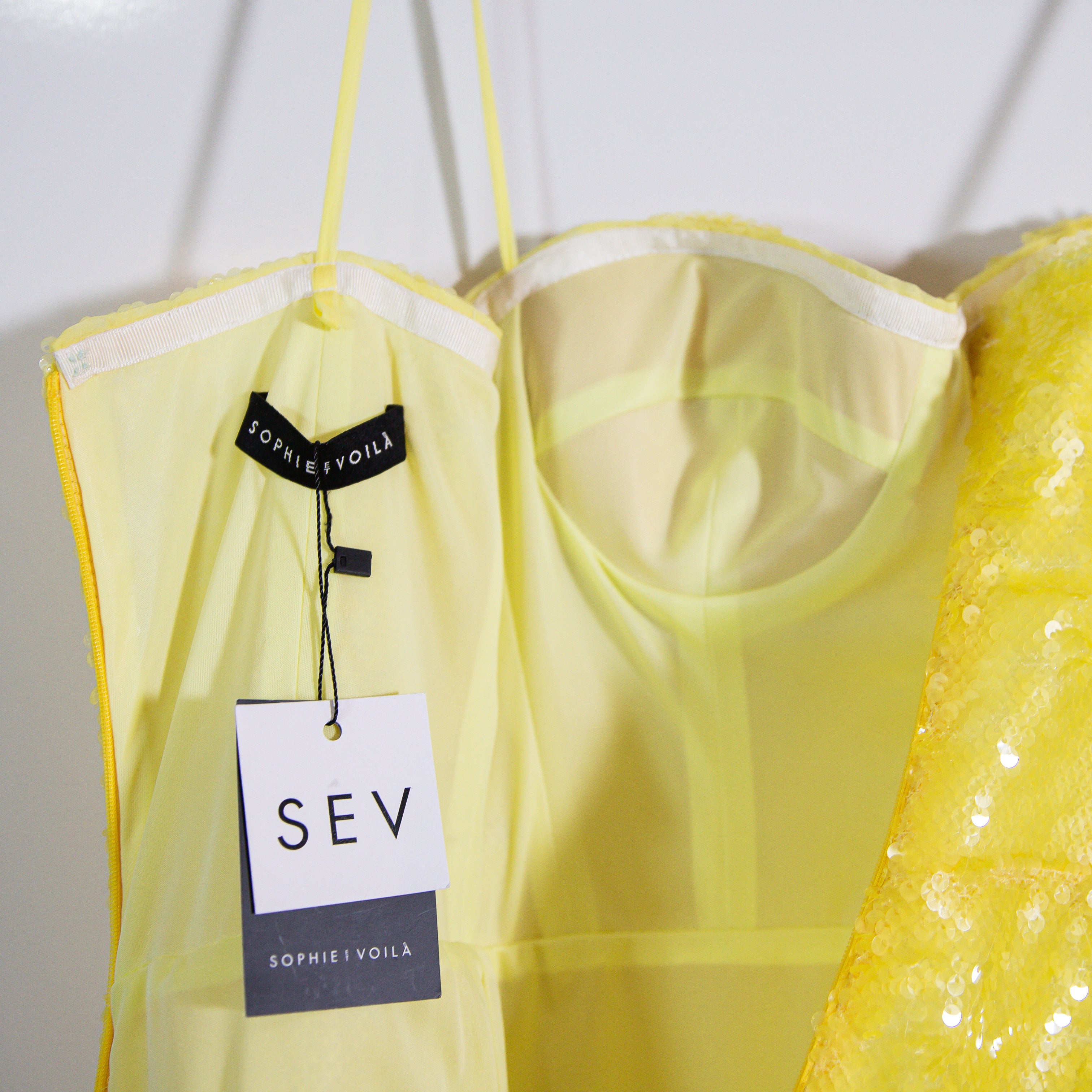 NEW SEV Caserolles Allover Sequined Embellished Sparkle Midi Dress Yellow Small