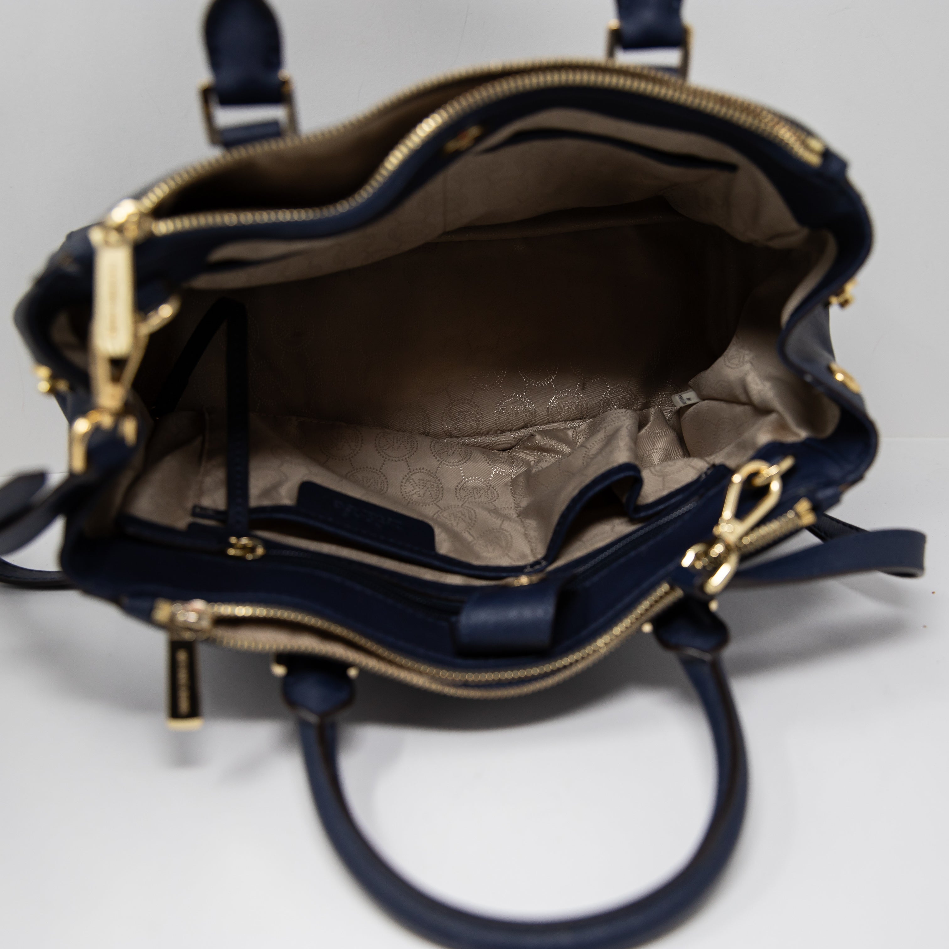 Michael Kors Sutton Leather Top Handle Convertible Crossbody Satchel Purse Bag