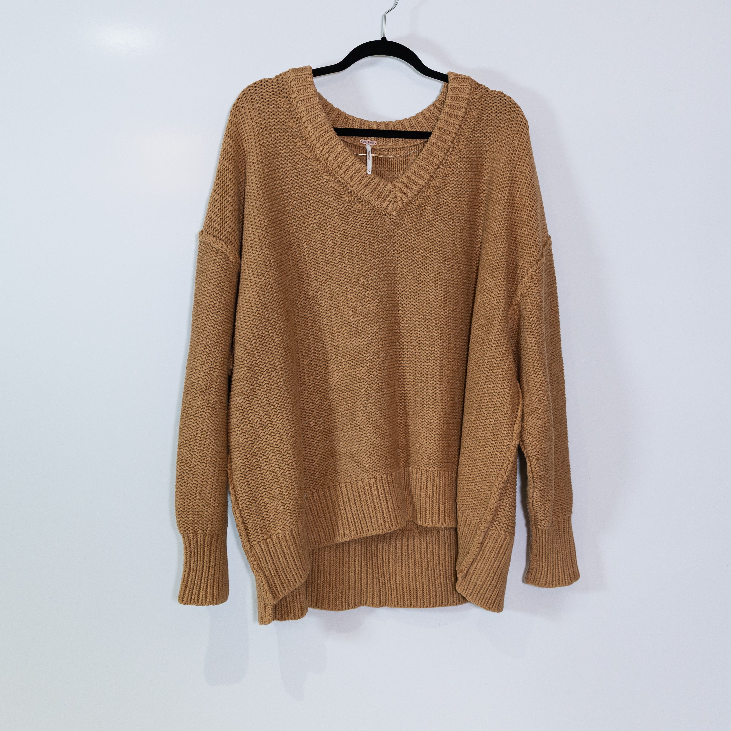 NEW Free People Alli Cotton Blend Chunky Knit V Neck Pullover Sweater Camel S