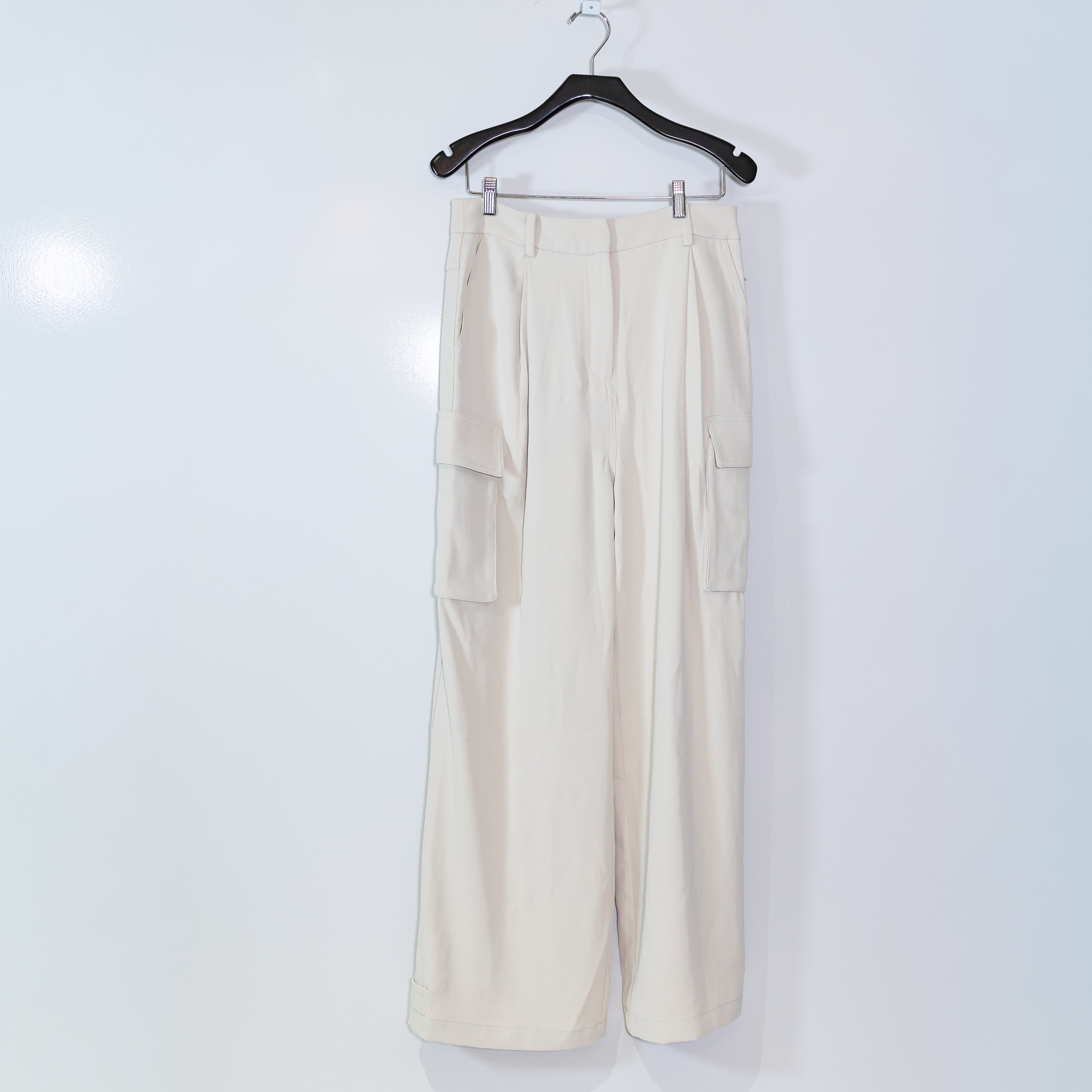 NEW ASTR The Label Denison Pleated Cargo Straight Leg Trouser Pants Bone Medium