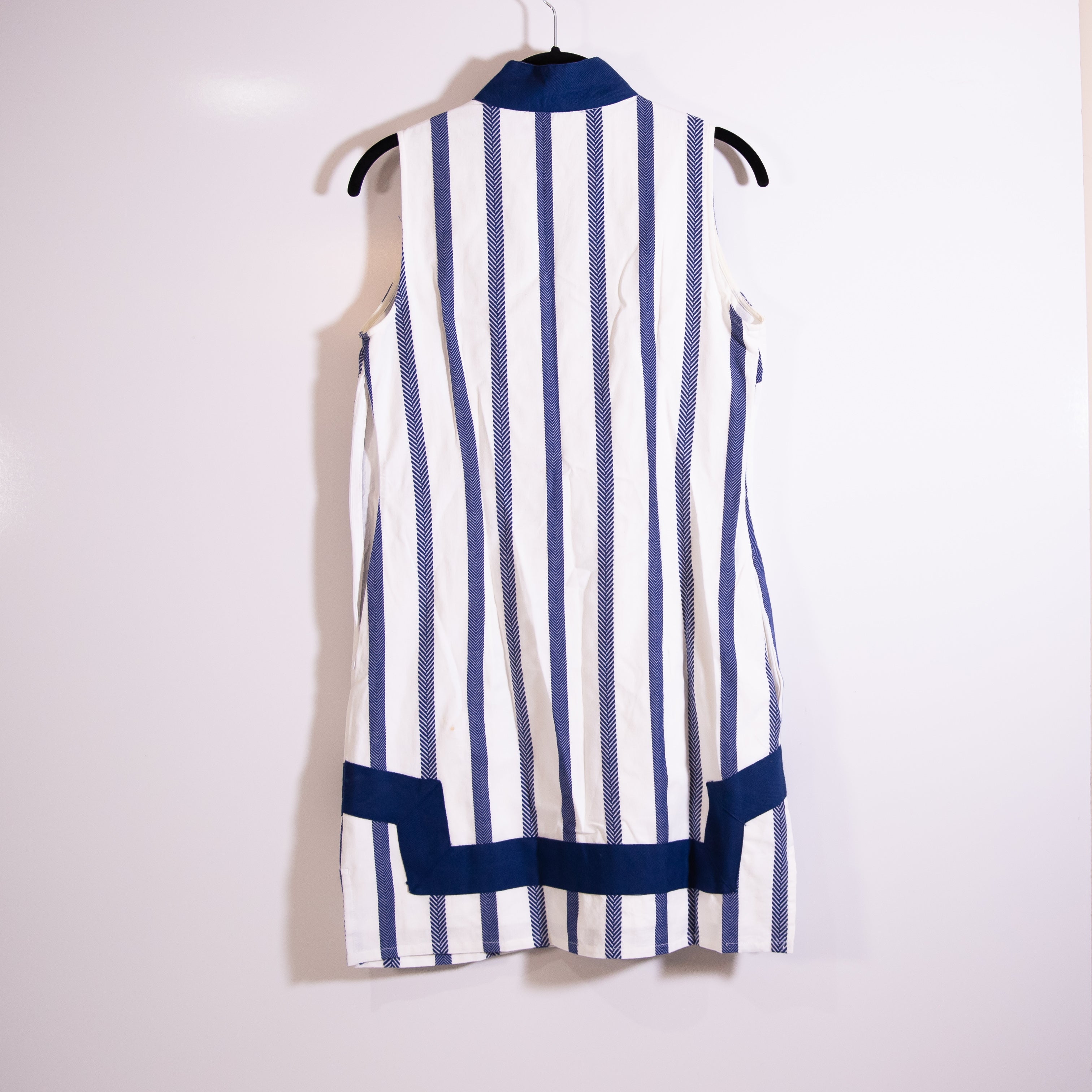 Sail To Sable Sleeveless Classic V Neck Pullover Tunic Mini Dress Blue White XS