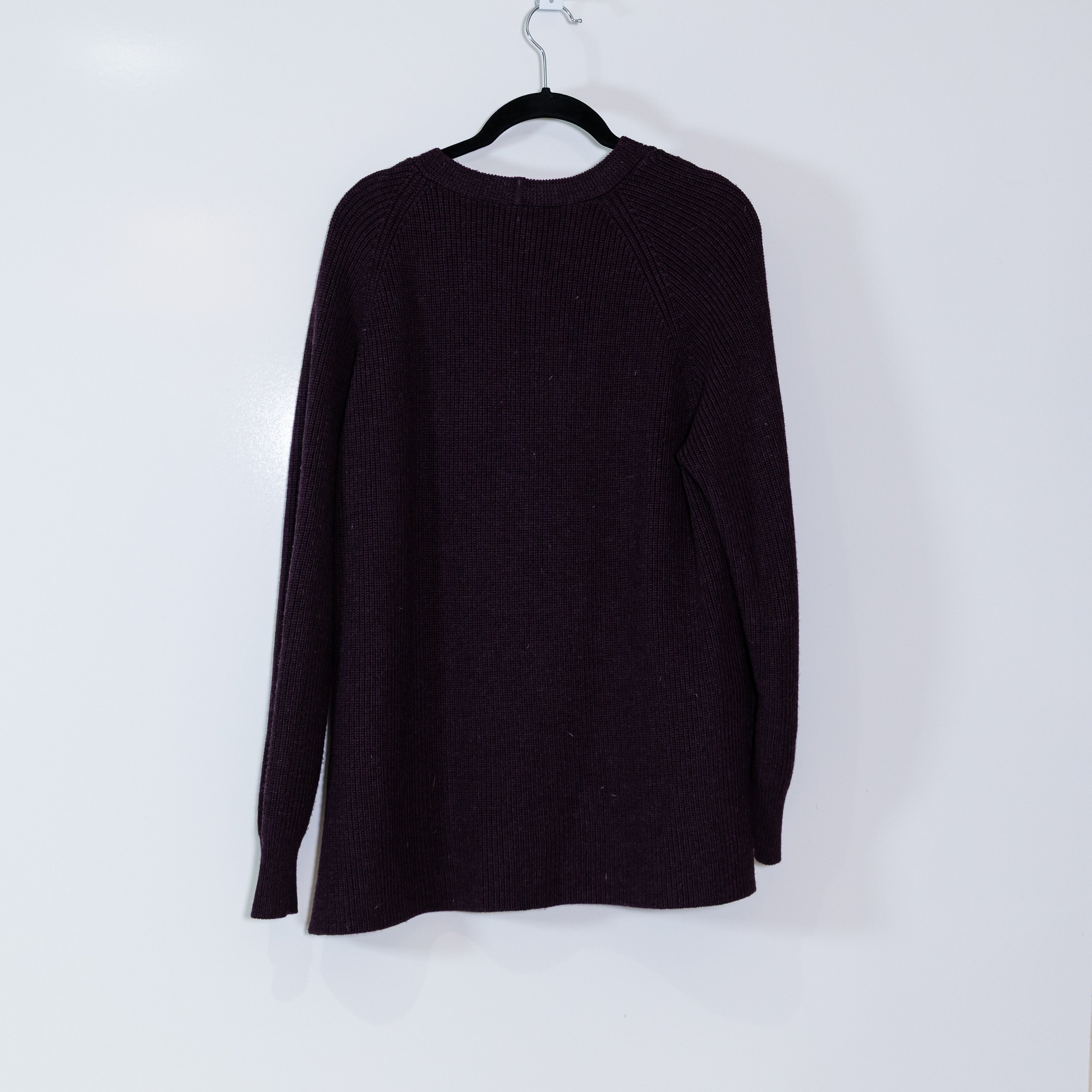 Athleta Switchback Merino Fine Wool Knit Stretch V Neck Pullover Sweater Purple