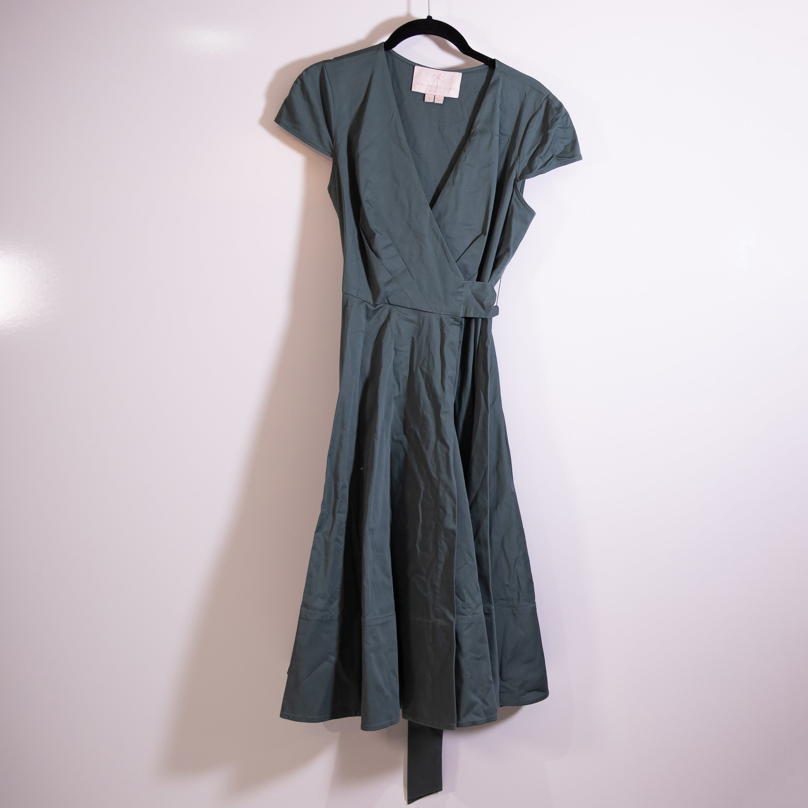 NEW Gal Meets Glam Addison Cotton Poplin V Neck Wrap Midi Dress Olive Green 2