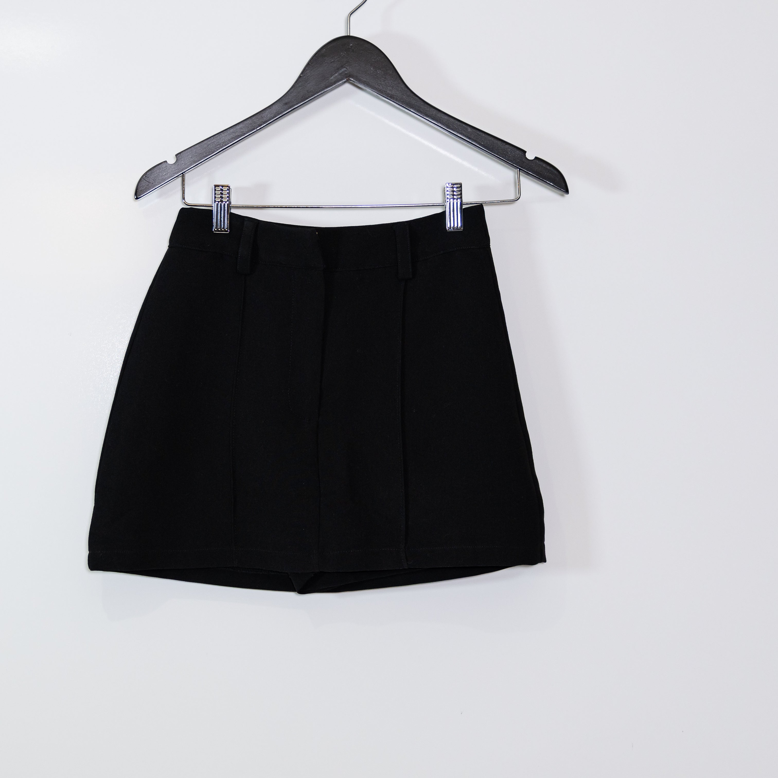 NEW Dissh Rowan Postage Stamp Crepe Mini Skort Skirt Black 2