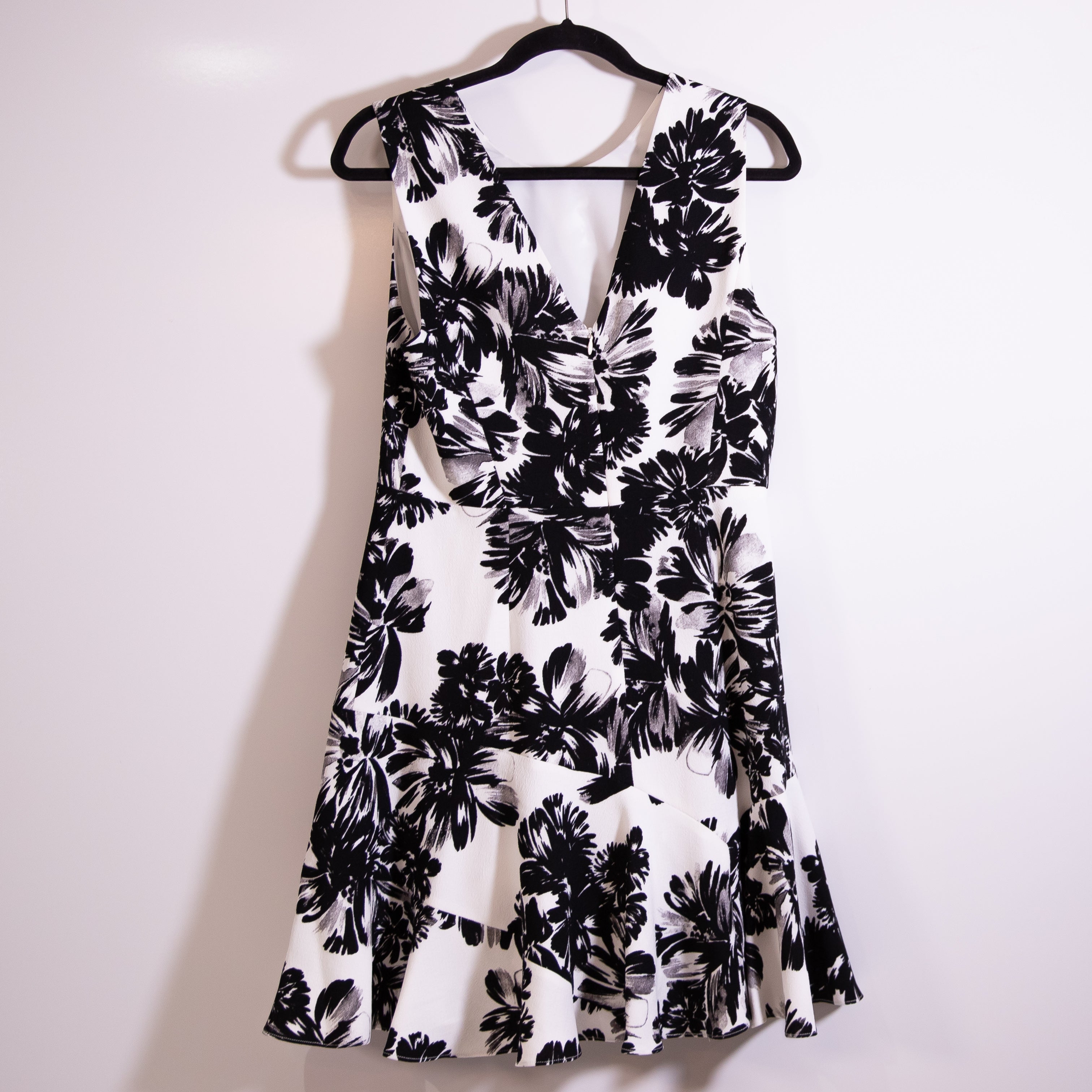 Rebecca Taylor Flippy Scoop Neck Sleeveless Black White Floral Flower Dress 8