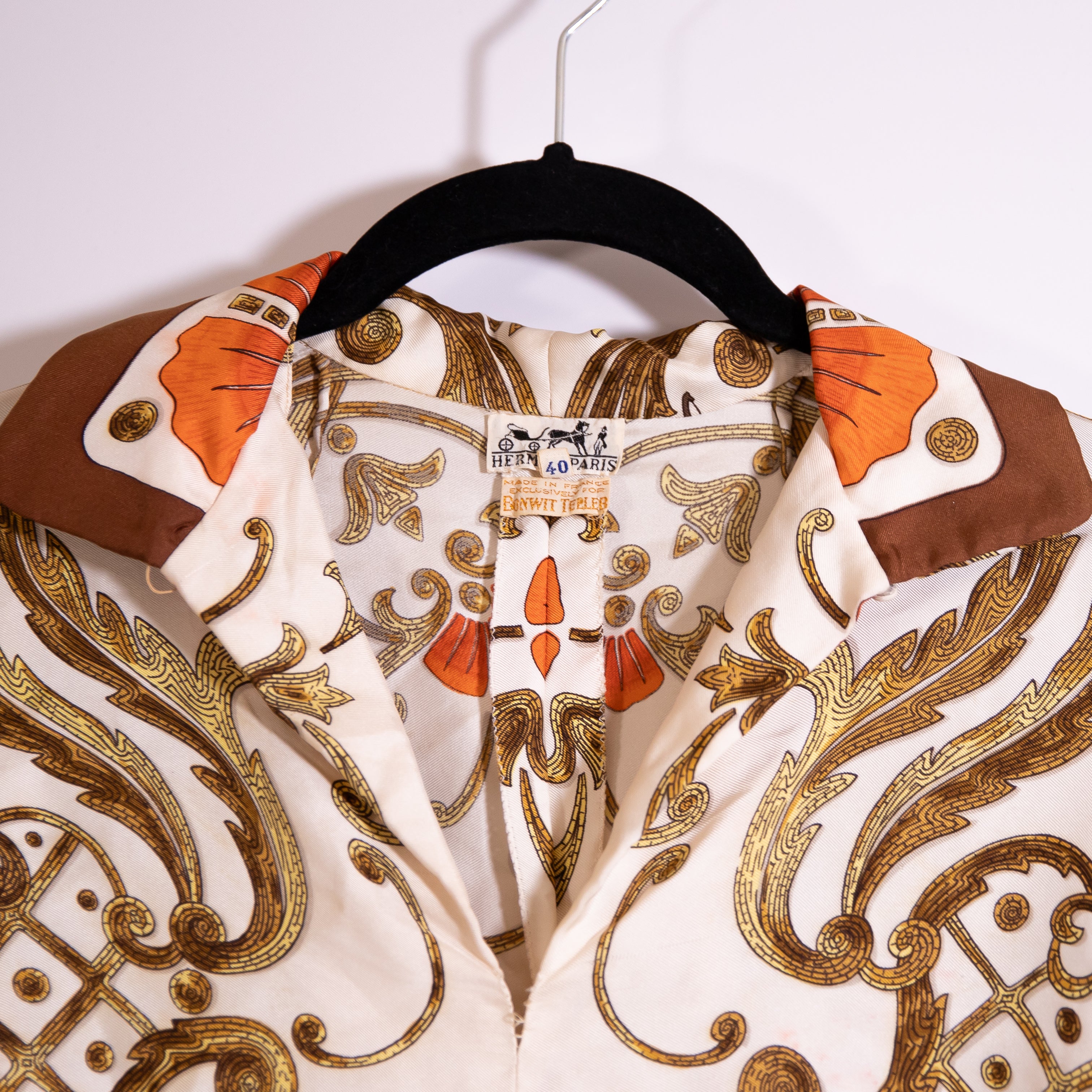 Hermes Paris Vintage Silk Chiffon Printed Collar V Neck Long Sleeve Blouse