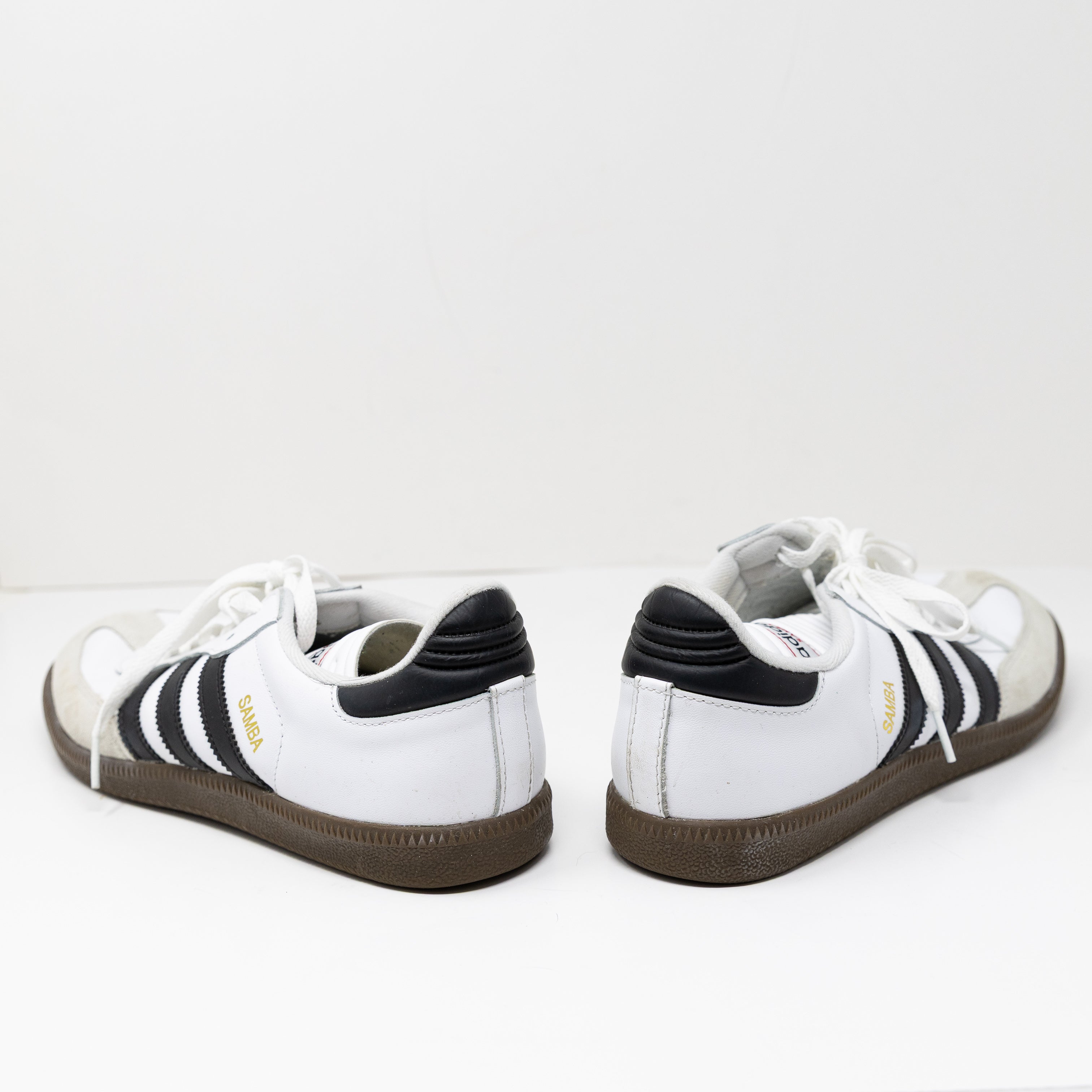 Adidas Men's Samba Genuine Leather Three Stripe Low Top Lace Up Casual Sneakers