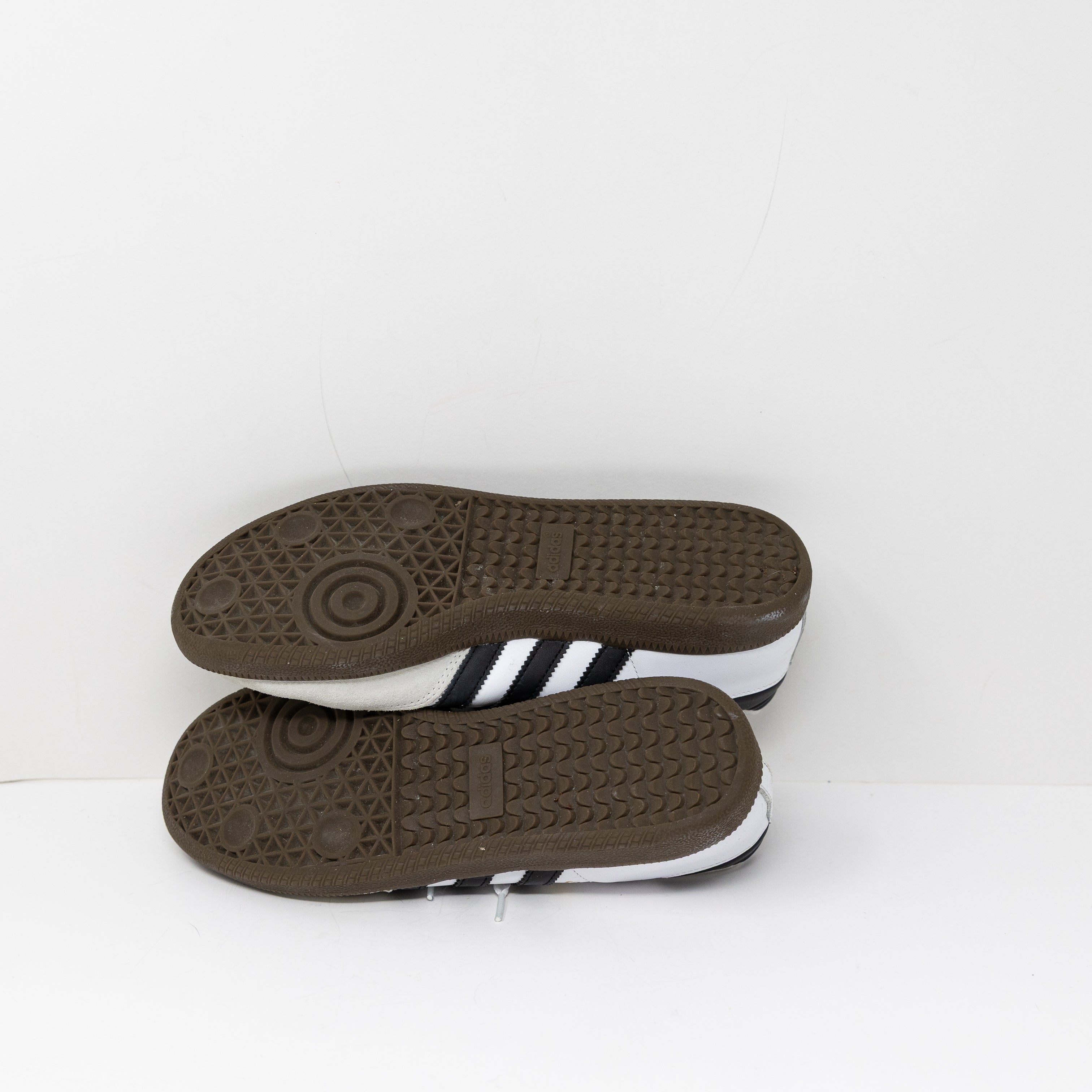 Adidas Men's Samba Genuine Leather Three Stripe Low Top Lace Up Casual Sneakers