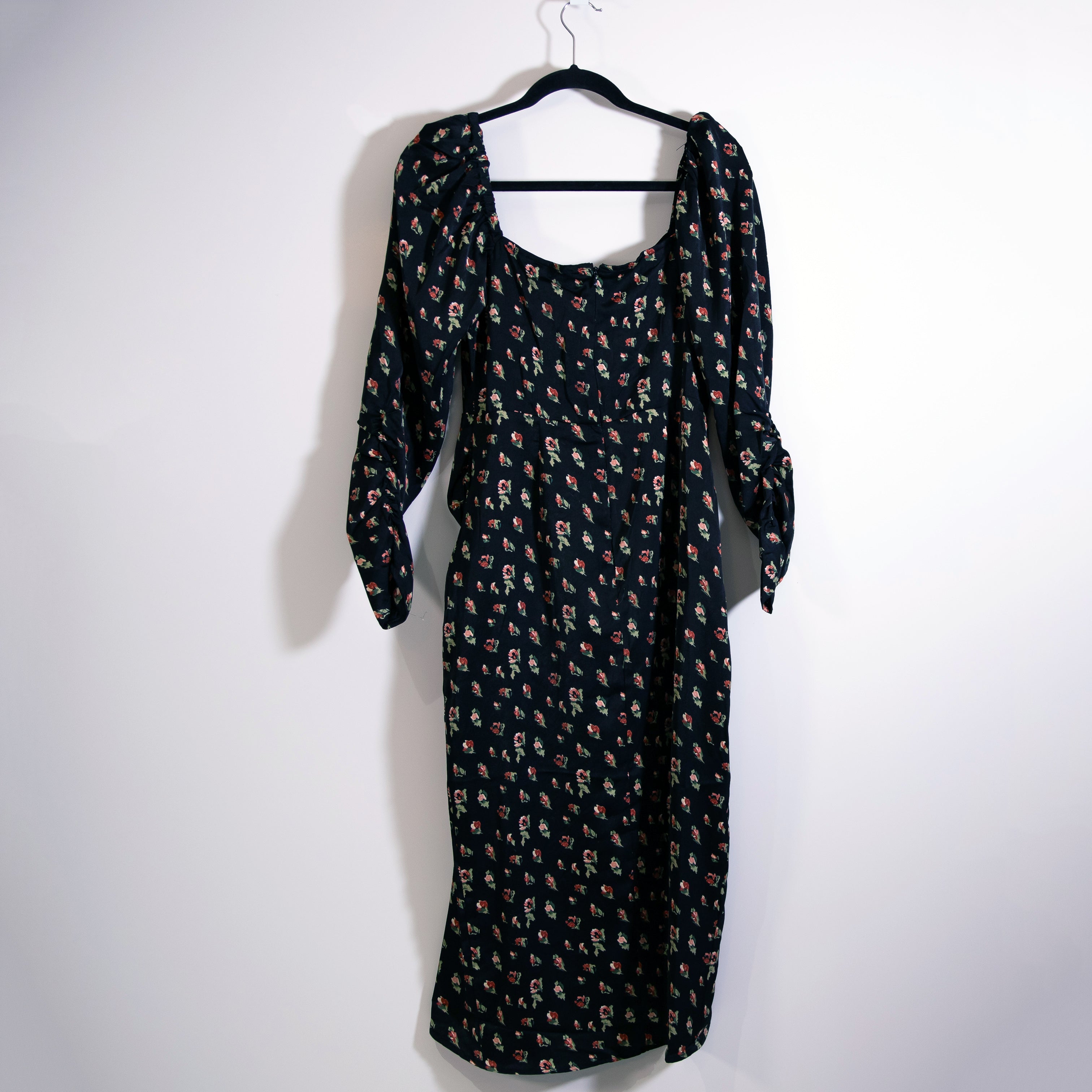 NEW ASTR The Label Micro Floral Flower Print Pattern Ruched Draped Midi Dress M