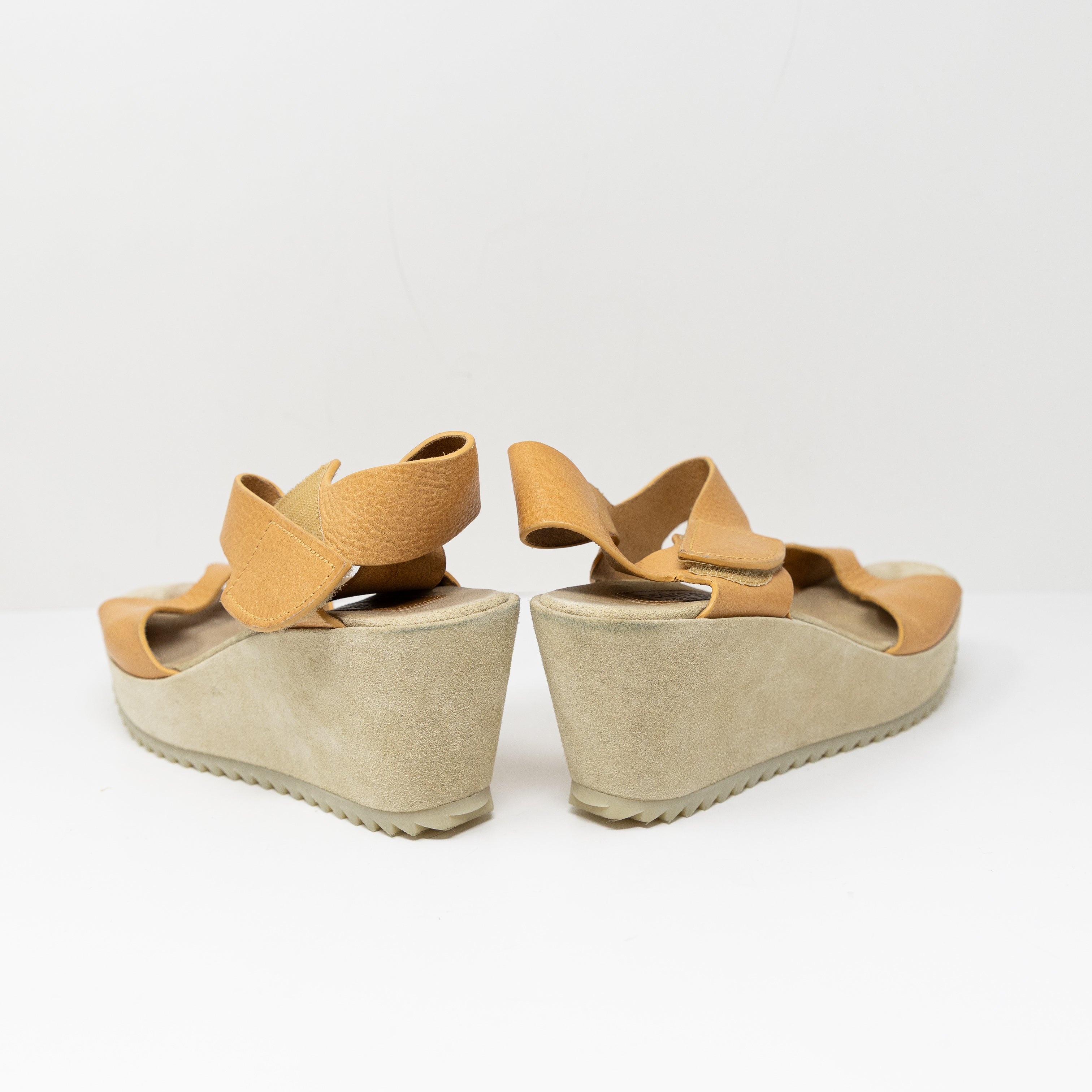 Pedro Garcia Fama Platform Wedge Genuine Leather Open Toe Sandals Shoes 9.5