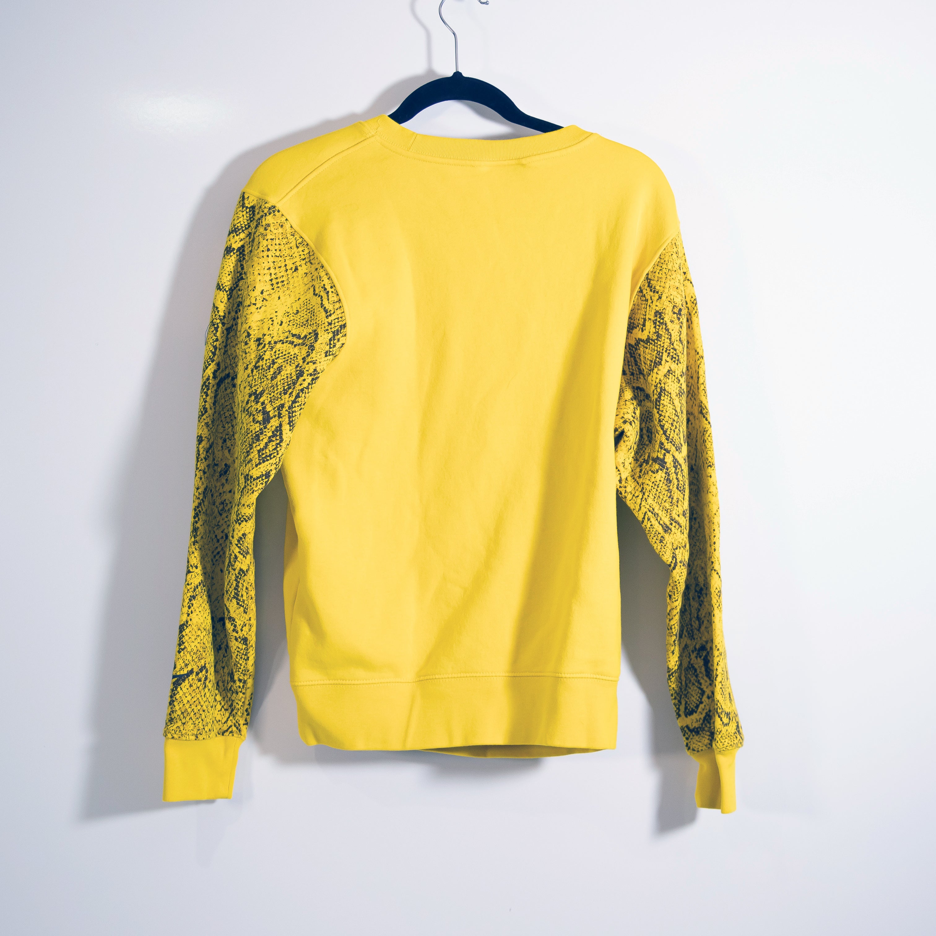 Nike Women's Sportswear Python Trend Fleece Lined Crew Neck Pullover Sweater S