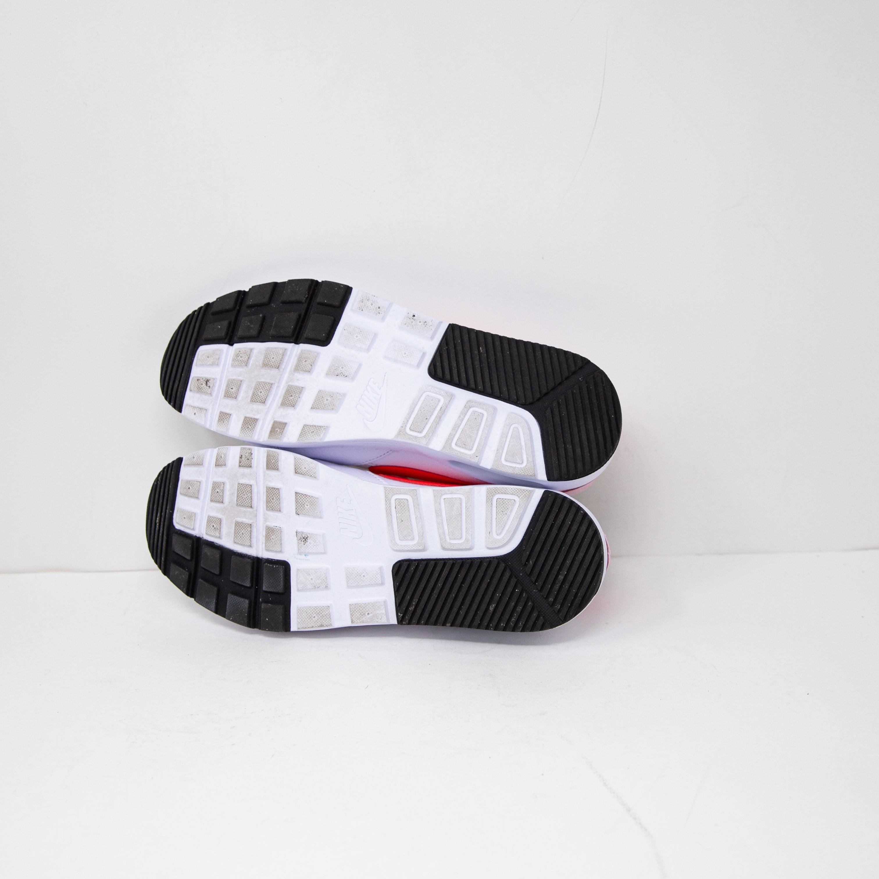 Nike Women's Air Max SC White Bright Crimson Pink Foam Low Top Lace Up Sneakers