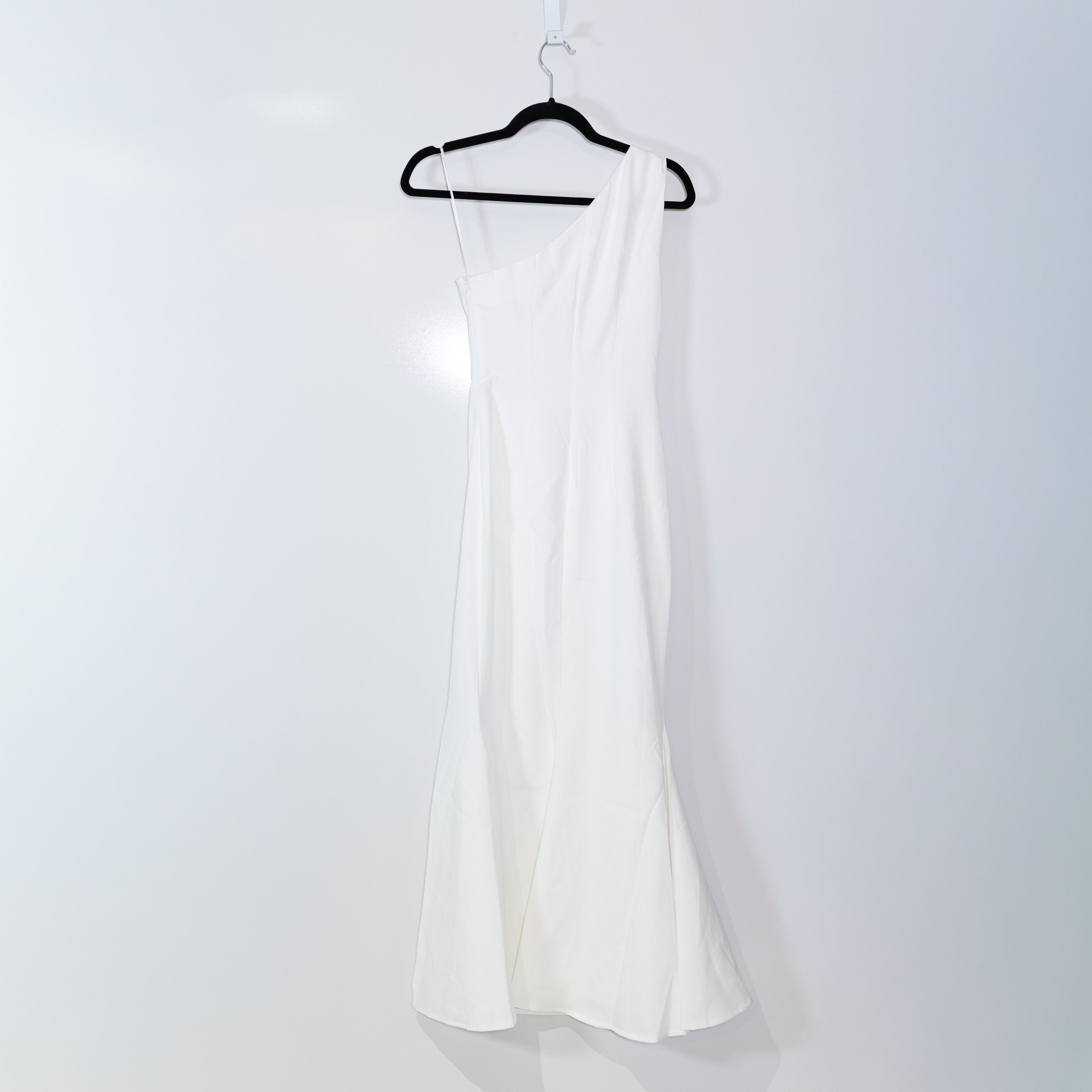 NEW Petal & Pup Charmed Asymmetric One Shoulder Cocktail Party Midi Dress White