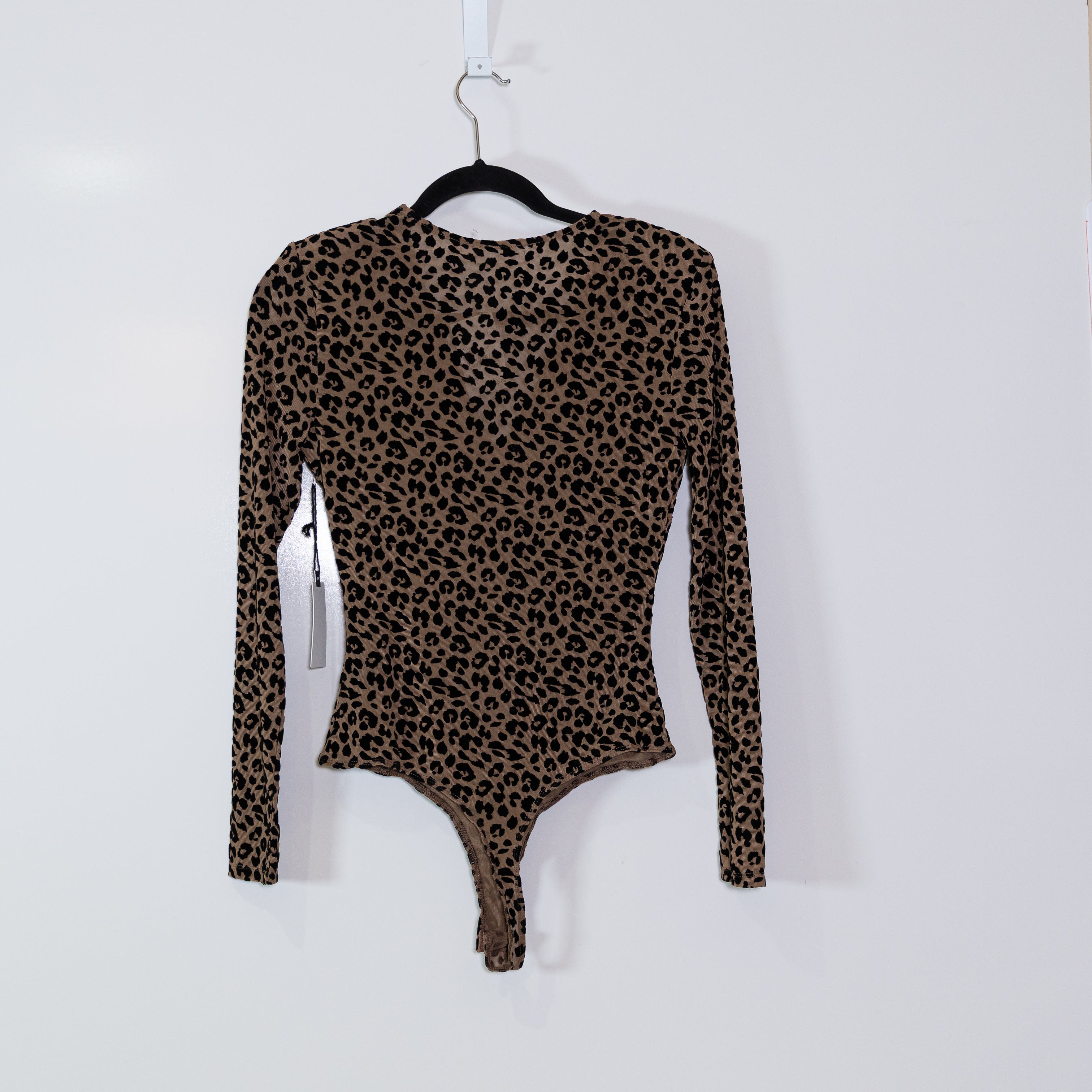 NEW ASTR The Label Longsleeve Plunging Velvet Bodysuit Top Nude Leopard Burnout